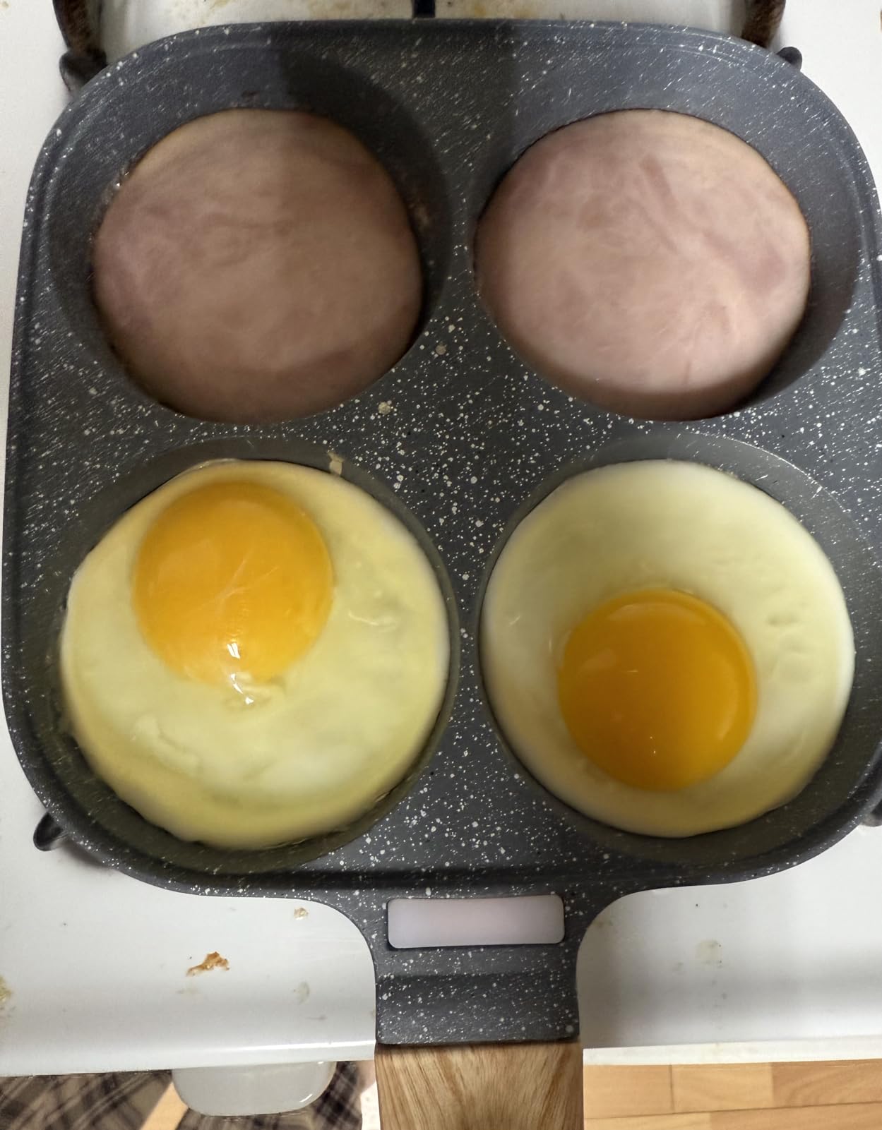 If perfection existed, this little pan would be it!
