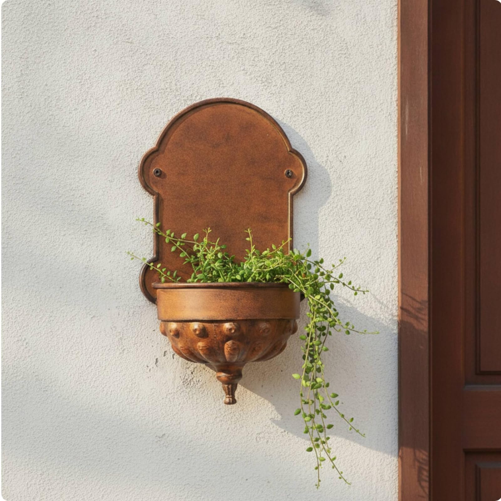 rockible Jardinière Murale Pot Suspendu Bac à Fleurs Pot Métal Effet Fer Forgé Robuste avec Finition Brune Patinée et Liserés Foncés Adaptée à Entrée Balcon Salon Couloir Décoration Intérieure 55cm