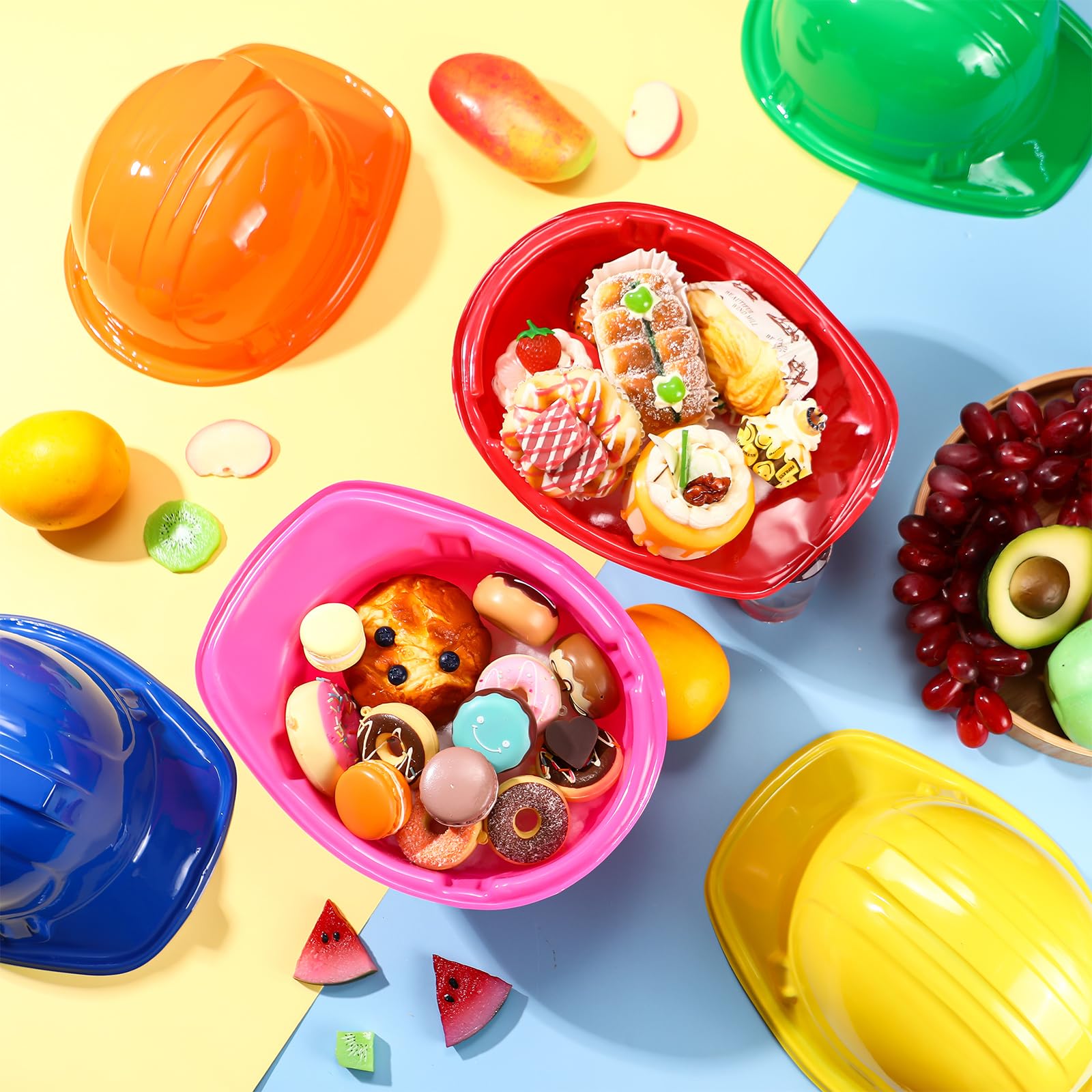 Gejoy Lot de 24 chapeaux de fête en plastique pour travailleurs - Convient pour les déguisements, les jeux de rôle, les fêtes d'anniversaire