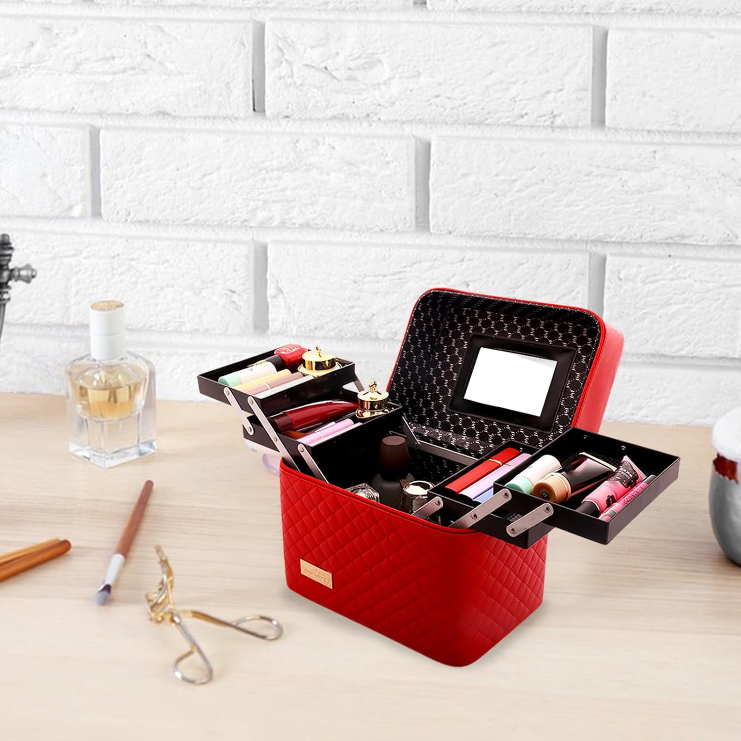 Makeup Organizer, 4-Layer Foldable Tray PU Leather Makeup Cosmetic Case, Caboodle, Portable Waterproof Large Capacity Toiletry Box, Makeup Bag Cosmetic Bags for Women (Red)