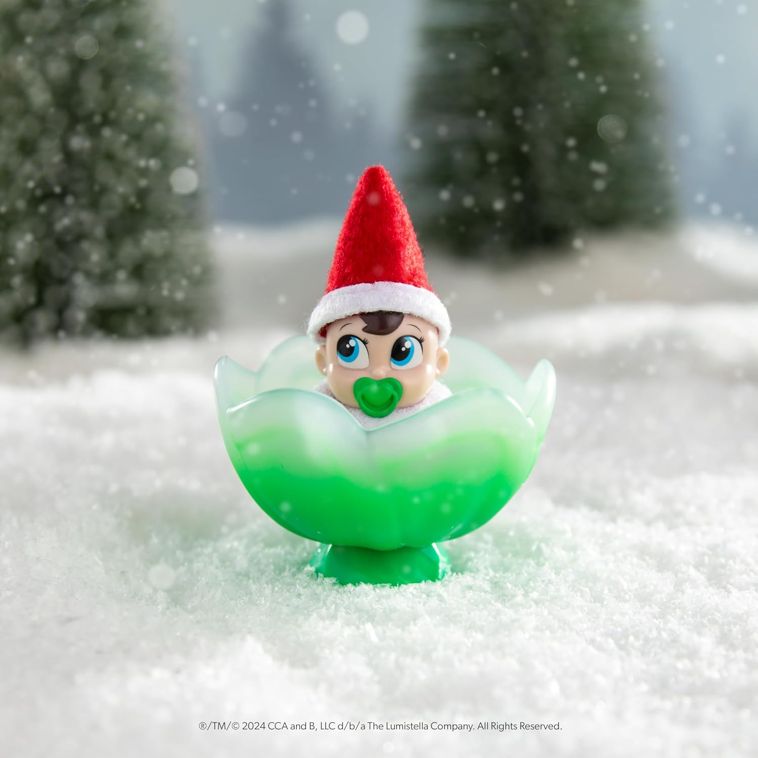 The Elf on the Shelf Frost Pips Mini Blooms Elf Baby Boy with Blue Eyes - Includes Frost Flower Cradle - for Ages 3 Years and Above