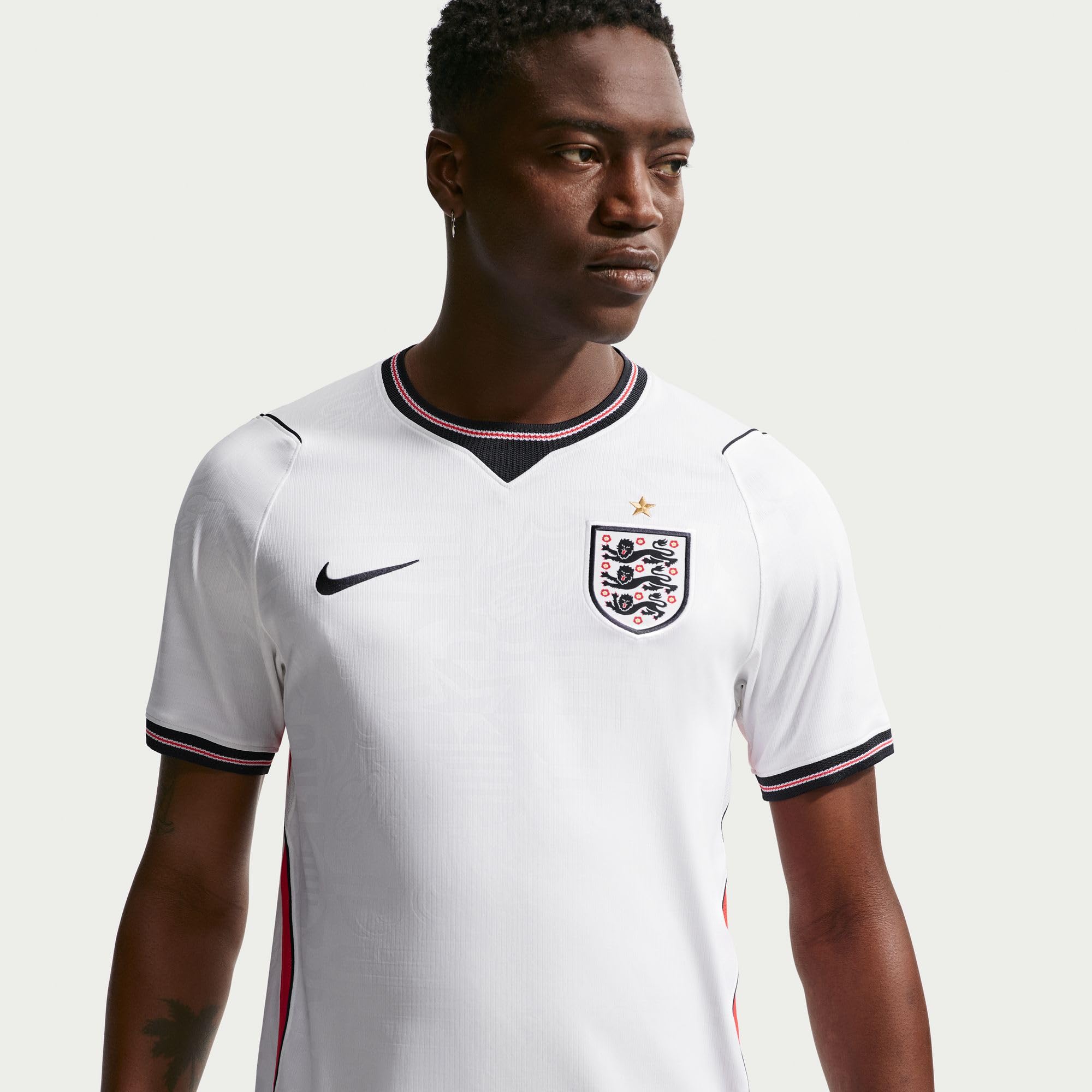 Nike Angleterre 2026 Stadium Domicile Maillot de Foot Replica Nike Dri-fit pour Homme Réplique du Maillot de Football Homme (Lot de 1)