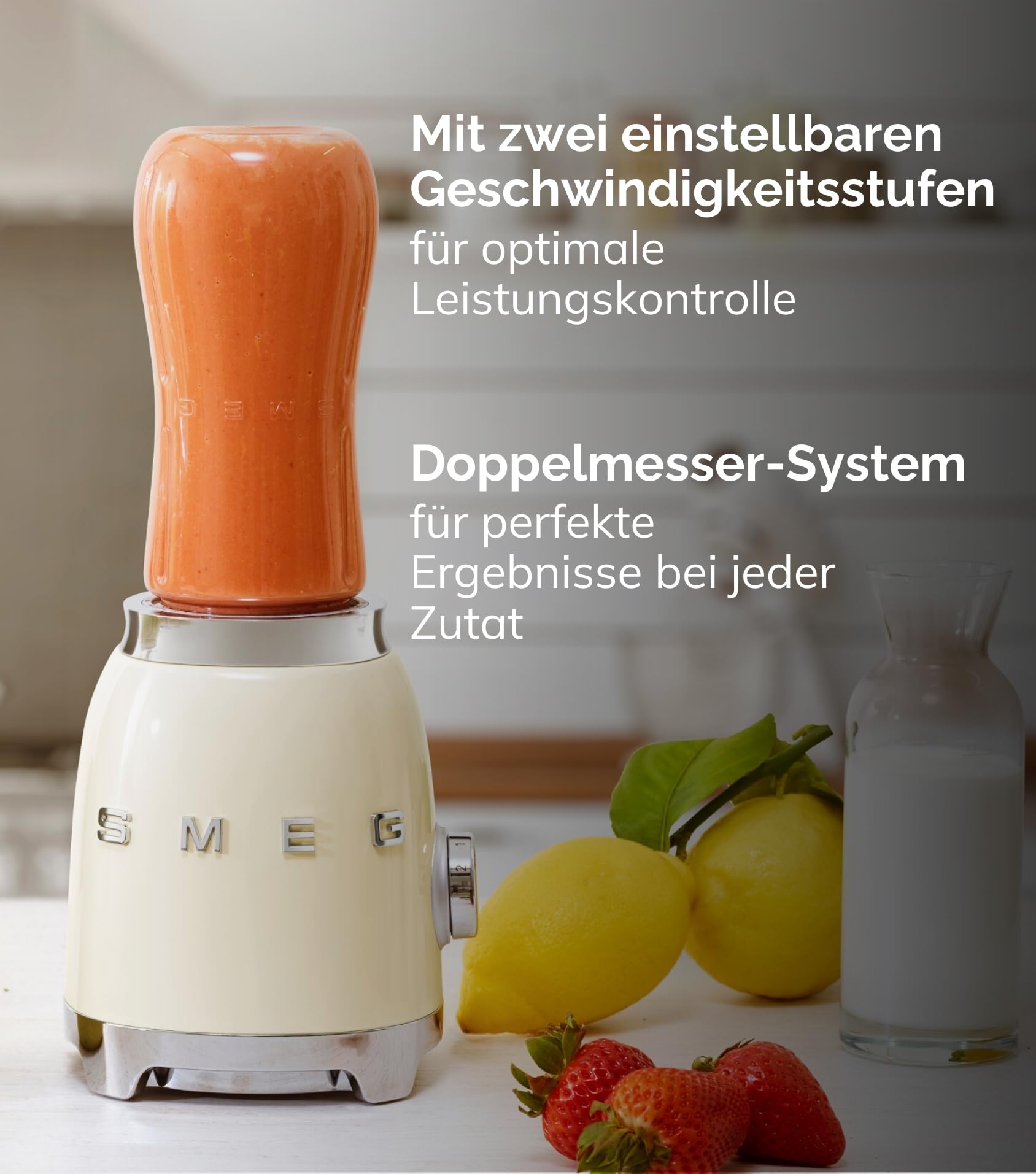 Smeg, Personal Blender PBF01PGEU, 2 Geschwindigkeitsstufen, Doppelklinge aus Edelstahl, 2 x 600 ml Flaschen inklusive, rutschfester Standfuß, integrierte Kabelaufwicklung, 300W, Pastellgrün