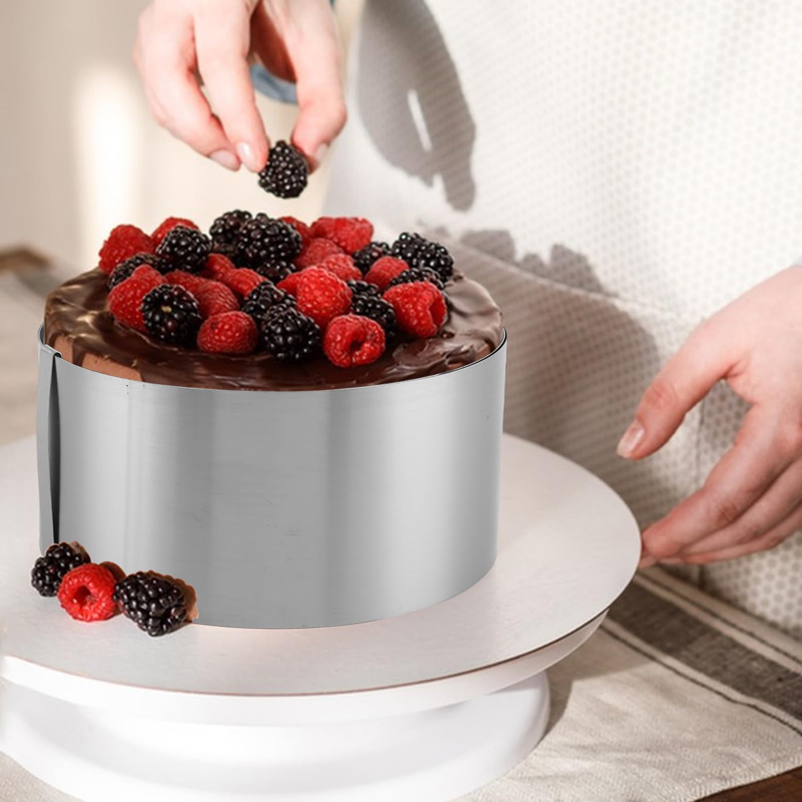 WOKICOR Anello per torta regolabile, 16 – 30 cm, anello alto 8,5 cm, in acciaio inox, forma stabile, stabile per la preparazione di torte, torte a strati e torte