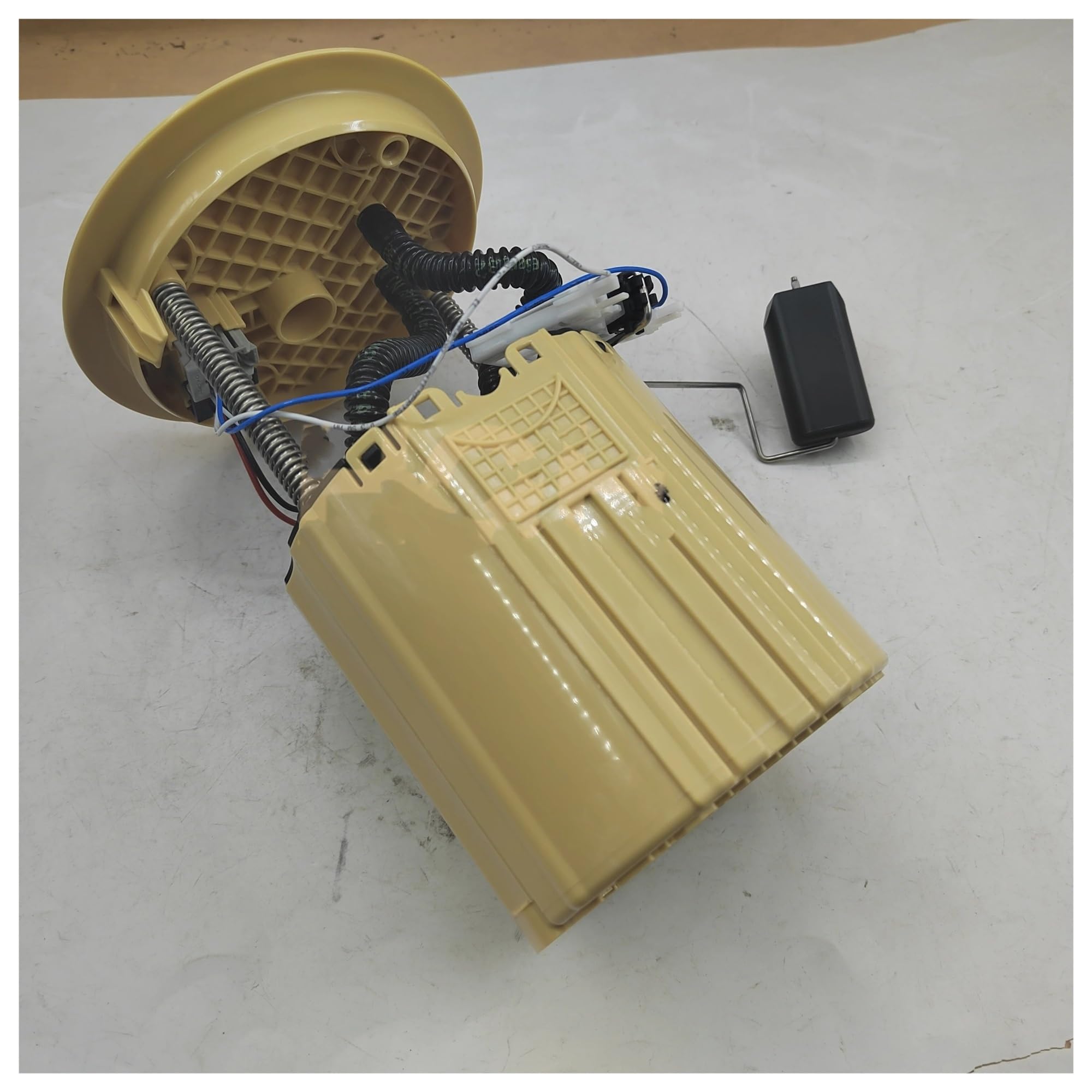 Pompa Carburante Per Chevrolet Per Aveo Per Sonic 13587645 Gruppo Modulo Pompa Carburante Diesel Fuel Pump