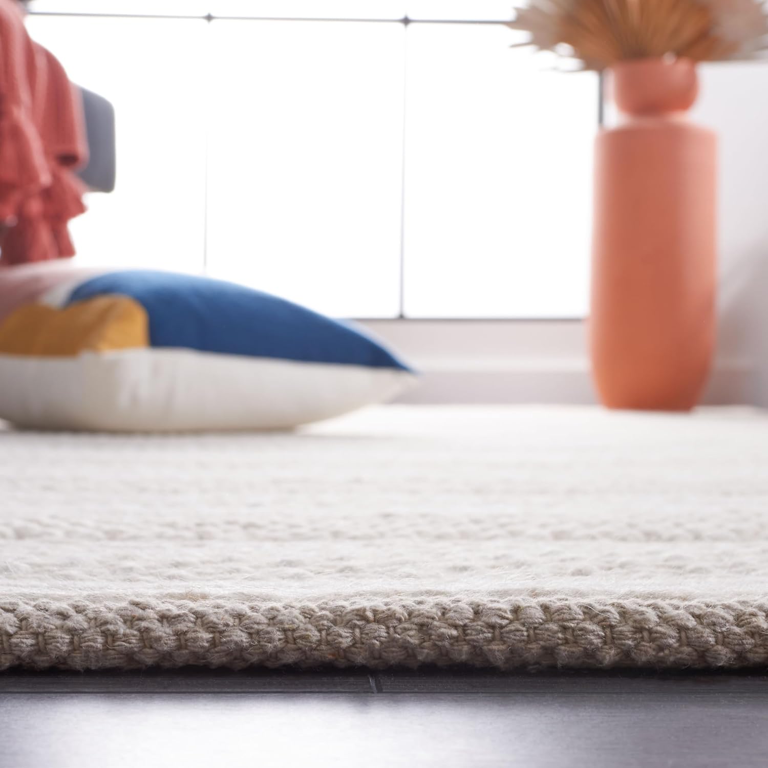 SAFAVIEH Natura Collection Accent Rug - 3' x 5', Ivory, Handmade Boho Stripe Wool, Ideal for High Traffic Areas in Entryway, Living Room, Bedroom (NAT211A)