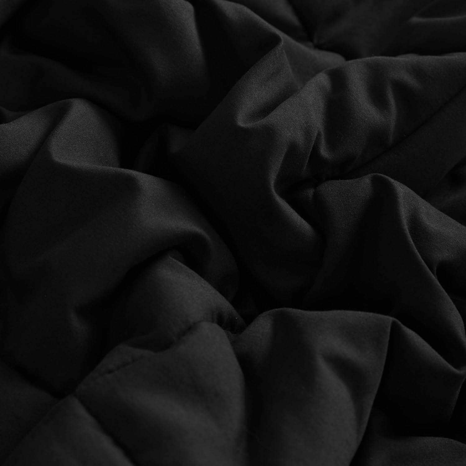 Queen Size Comforter with Quilted Design and Corner Tabs, Anti-Clump & Anti-Shifting, Down Alternative Duvet Insert, Warm & Cozy, Ideal for Bedrooms & Hotels, All-Season Bedding, A Heartwarming Gift