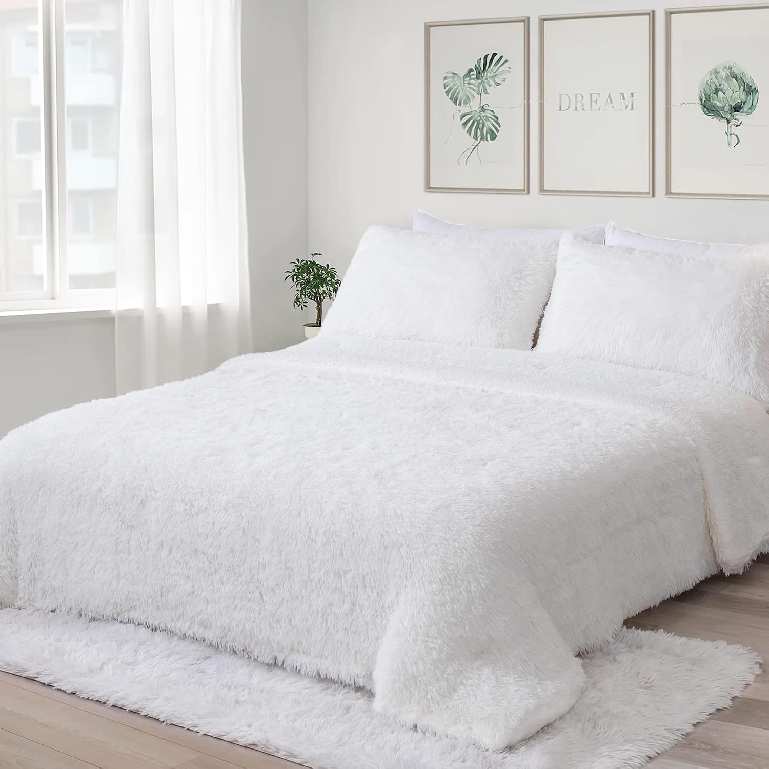 Uttermara Queen Comforter Set 3 Pieces, Fluffy Shaggy Faux Fur Comforter with 2 Pillow Shams, Ultra Soft Cozy Luxury Sherpa Bedding Set, Queen Down Alternative Comforter Set, 88" x 88", White