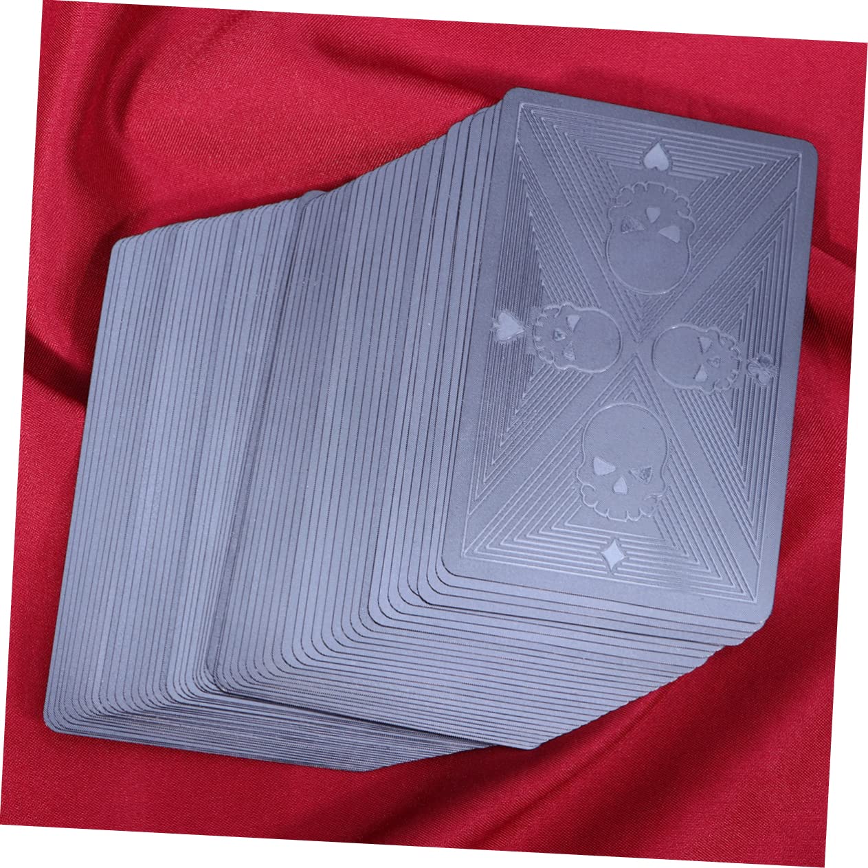 BESTonZON 3 Pezzi Orbita Skateboard Guarnizione Deck Of Party Stuff Svengali Deck Luminoso Poker Deckle Black Metal 52 Deck Carte Da Re Giocando Cardistry Decker Scacchiera