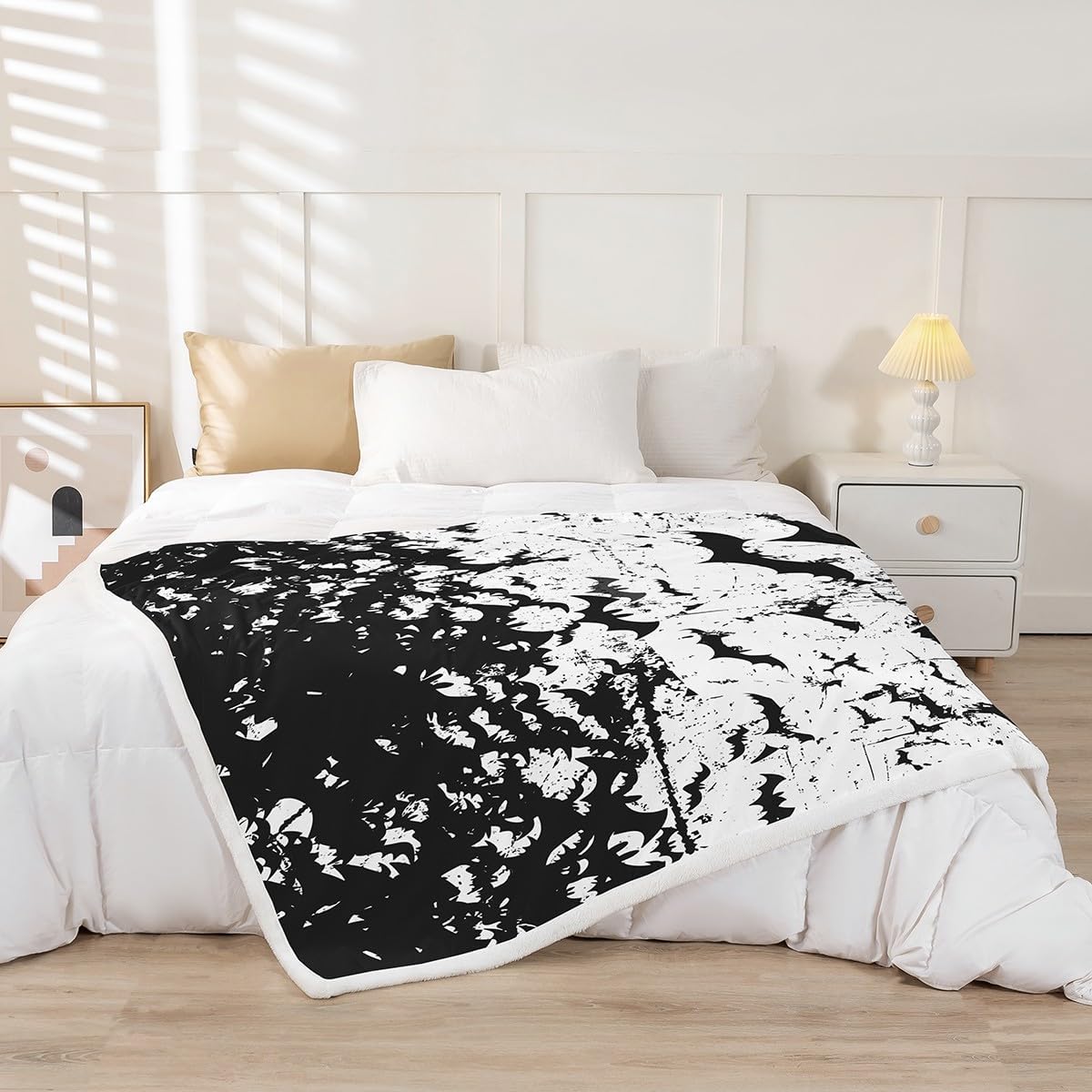 Halloween Bats Halloween Blanket Gothic Halloween Throw Blankets Black and White Fleece Blanket 90"x90",Vintage Silhouette Toddler Blanket Horror Dark Shadows Cobwebs Halloween Decorations