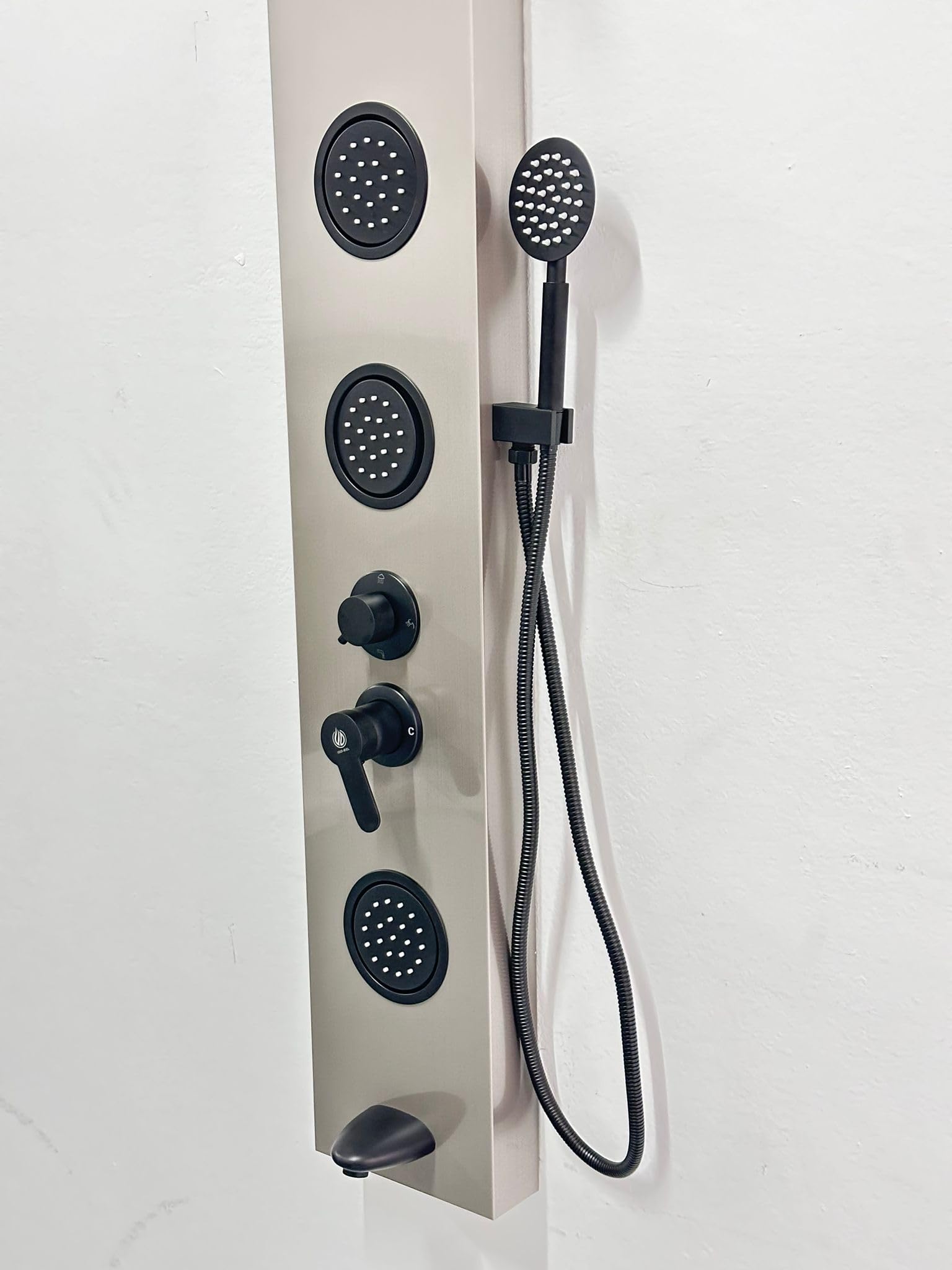 Système de Douche Luxe en Acier Inoxydable - Panneau Incurvé Quatre Fonctions (Pluie, Massage, Douchette) - 150x20x7 cm (Nickel)