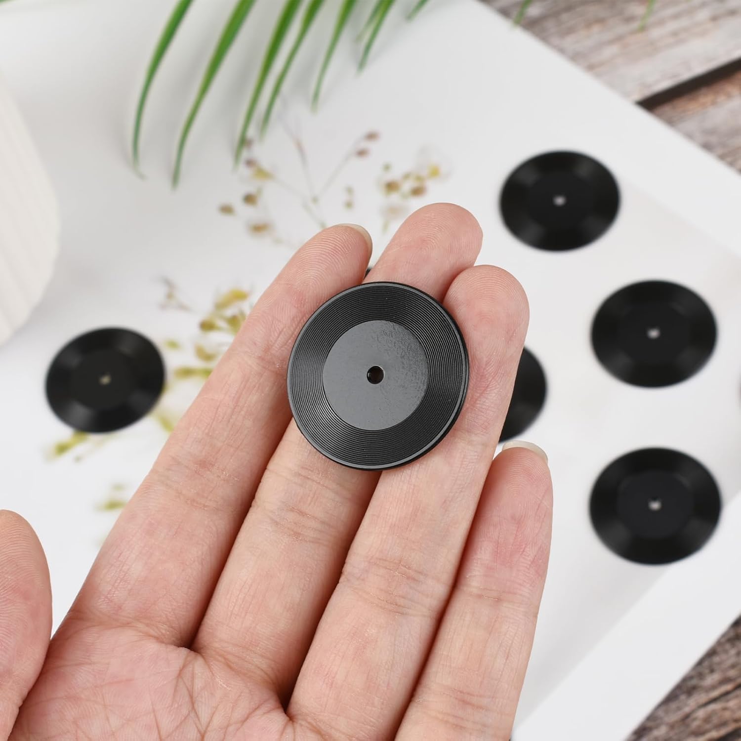 18Pcs Mini Vinyl Records Miniature Records Black Plastic Tiny Music Room Furniture Decor for Home House Grocery Photography Part