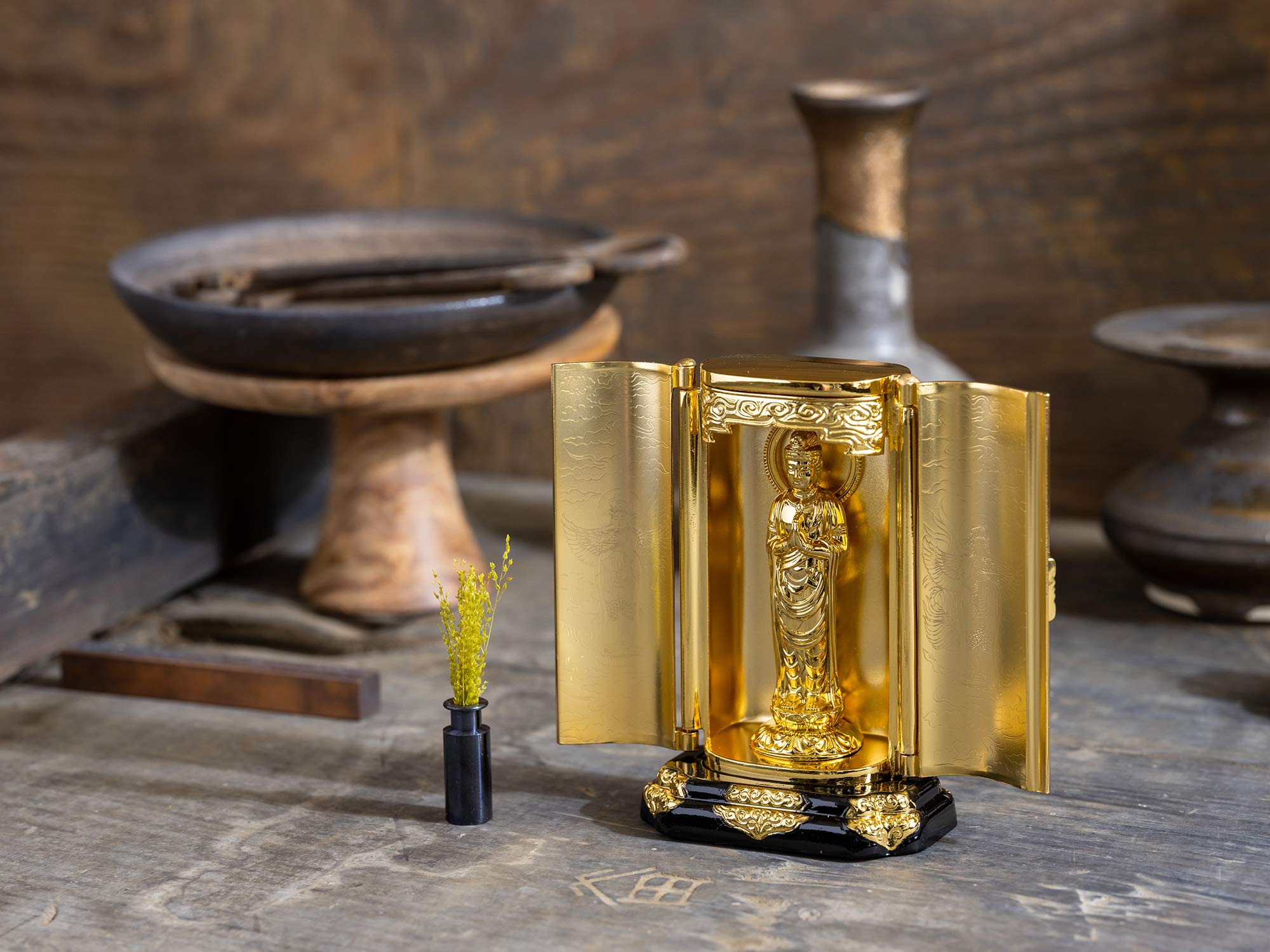 Amazon｜仏像 聖観音菩薩 厨子入り(金メッキ/24金)＿『天台宗・真言宗