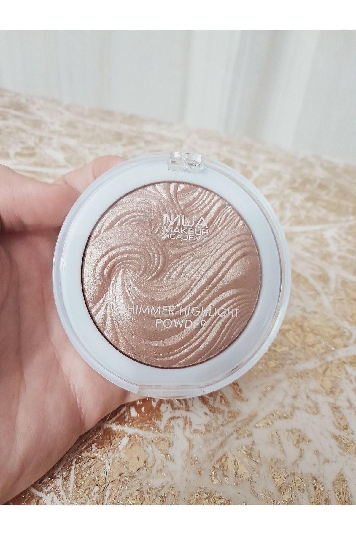 MUA Shimmer Highlight Powder - Radiant Cashmere (8 g)