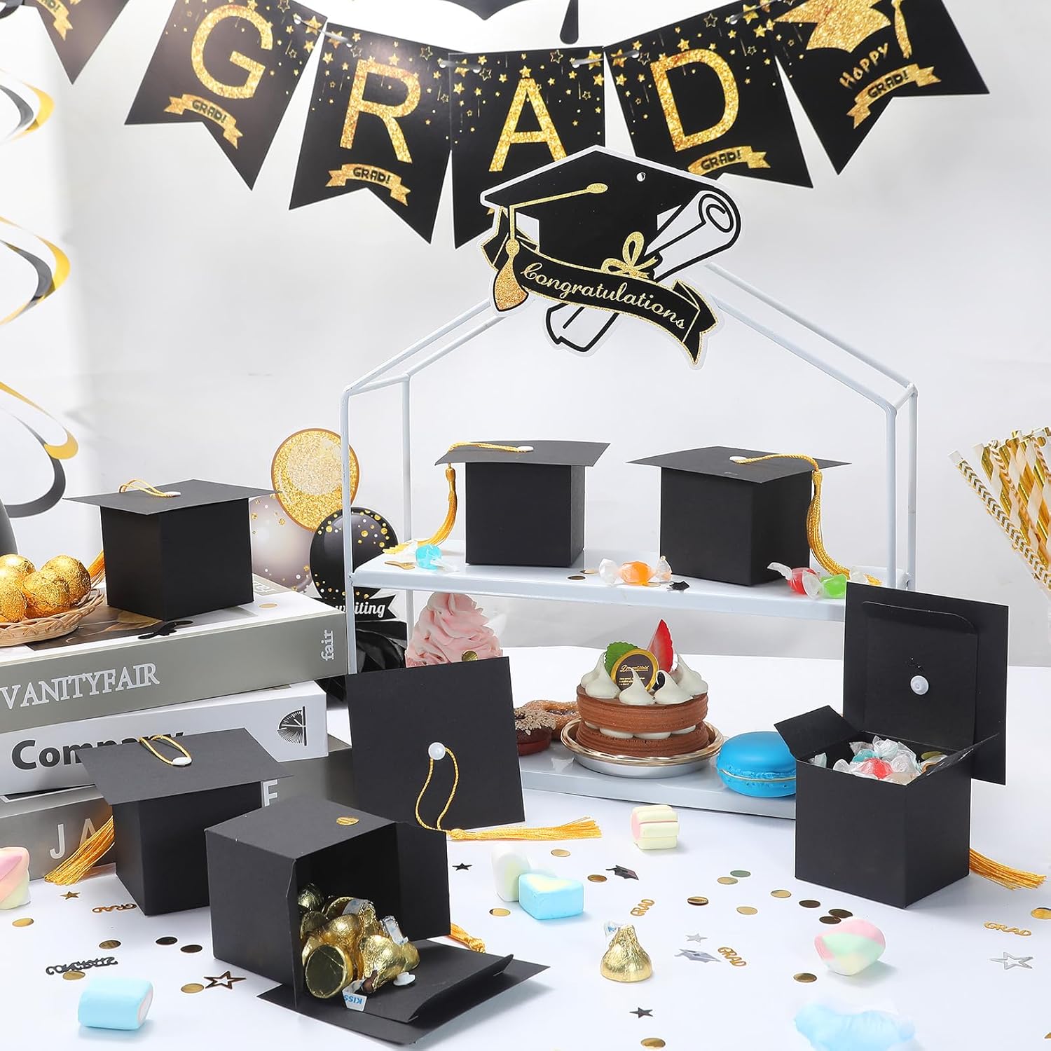 COTOPHER 100 Pcs Graduation Candy Boxes, Class of 2026 Graduation Cap Gift Boxes with Gold Tassel, DIY Graduate Decoration Box for Ceremony Party Small Treat Chocolate Box