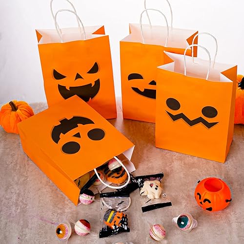 Miniatura 4 de NiHome Paquete de 16 bolsas de papel kraft de calabaza de Halloween con asas, varios diseños de Jack-o'-lantern para dulce o truco, recuerdos de