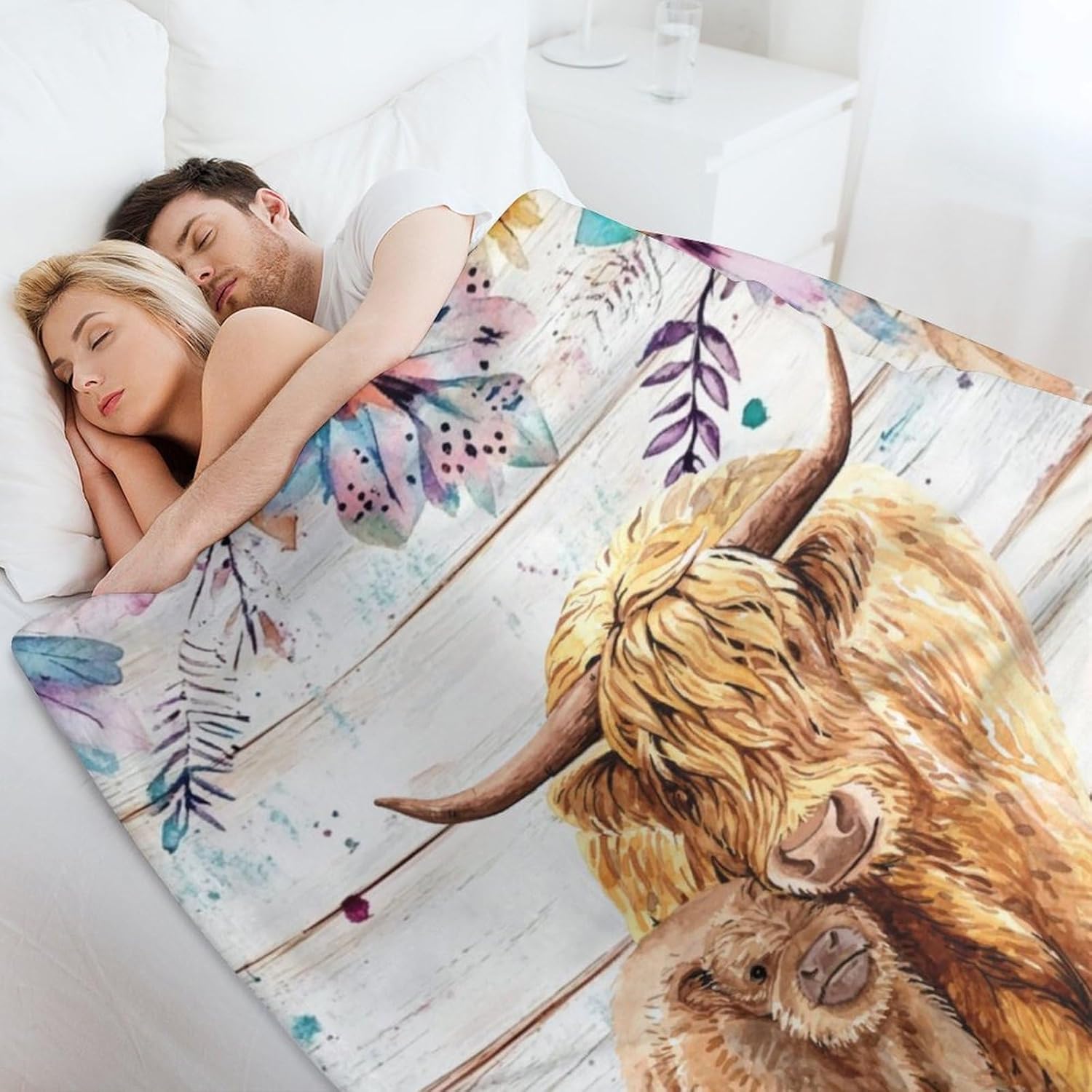 Highland Cow Throw Blanket - Soft Flannel Highland Cow Blanket for Teens, Adults, Women, Men - Warm Throw Blanket for All Seasons - 80"x60"