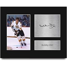 HWC Trading Bobby Orr Boston Bruins Gifts Printed Signed Autograph Picture for Ice Hockey Fans - US Letter