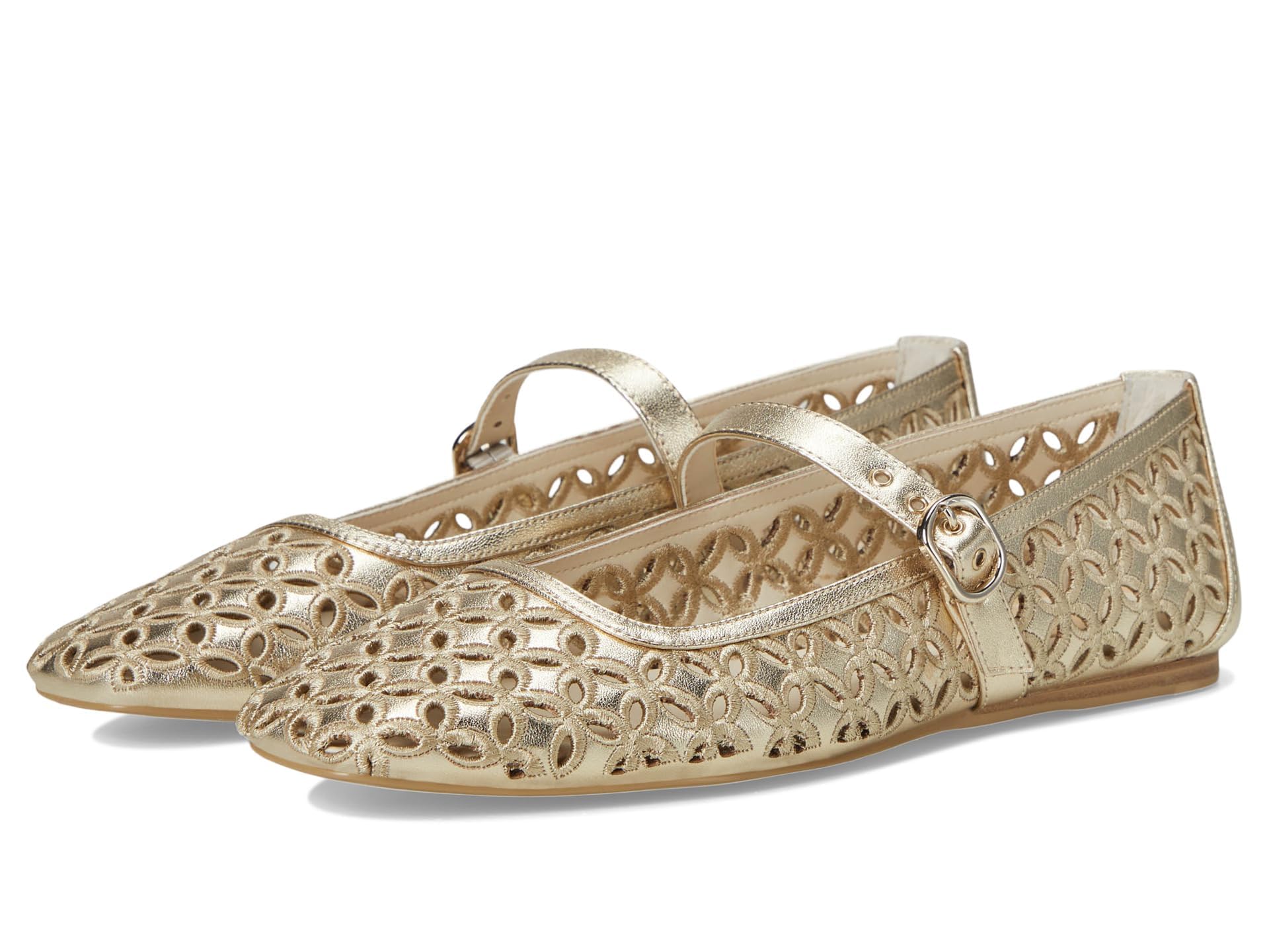 Dolce Vita Women's Rodni Eyelet Perf Ballet Flat