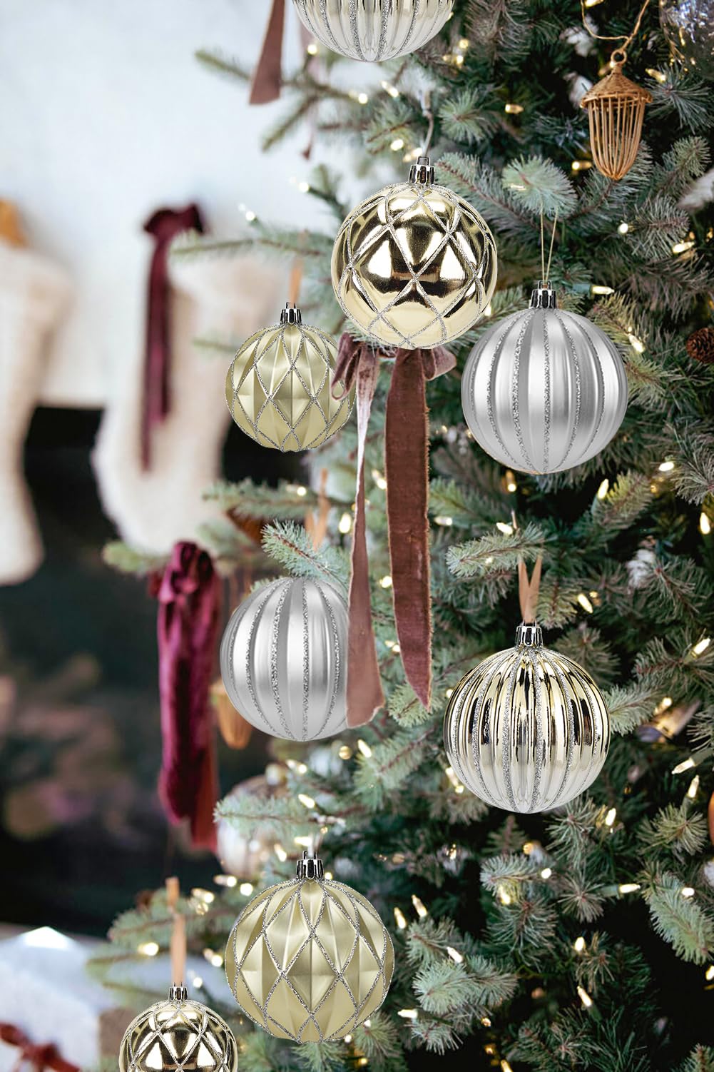 Arborus 12 Stück Weihnachtskugel 8 cm Weihnachtsbaumkugeln Set Kunststoff Christbaumkugeln Geriffelt Dekokugeln Champagner Christbaumschmuck Weihnachtsbaumschmuck Türkranz Deko Weihnachtsdeko