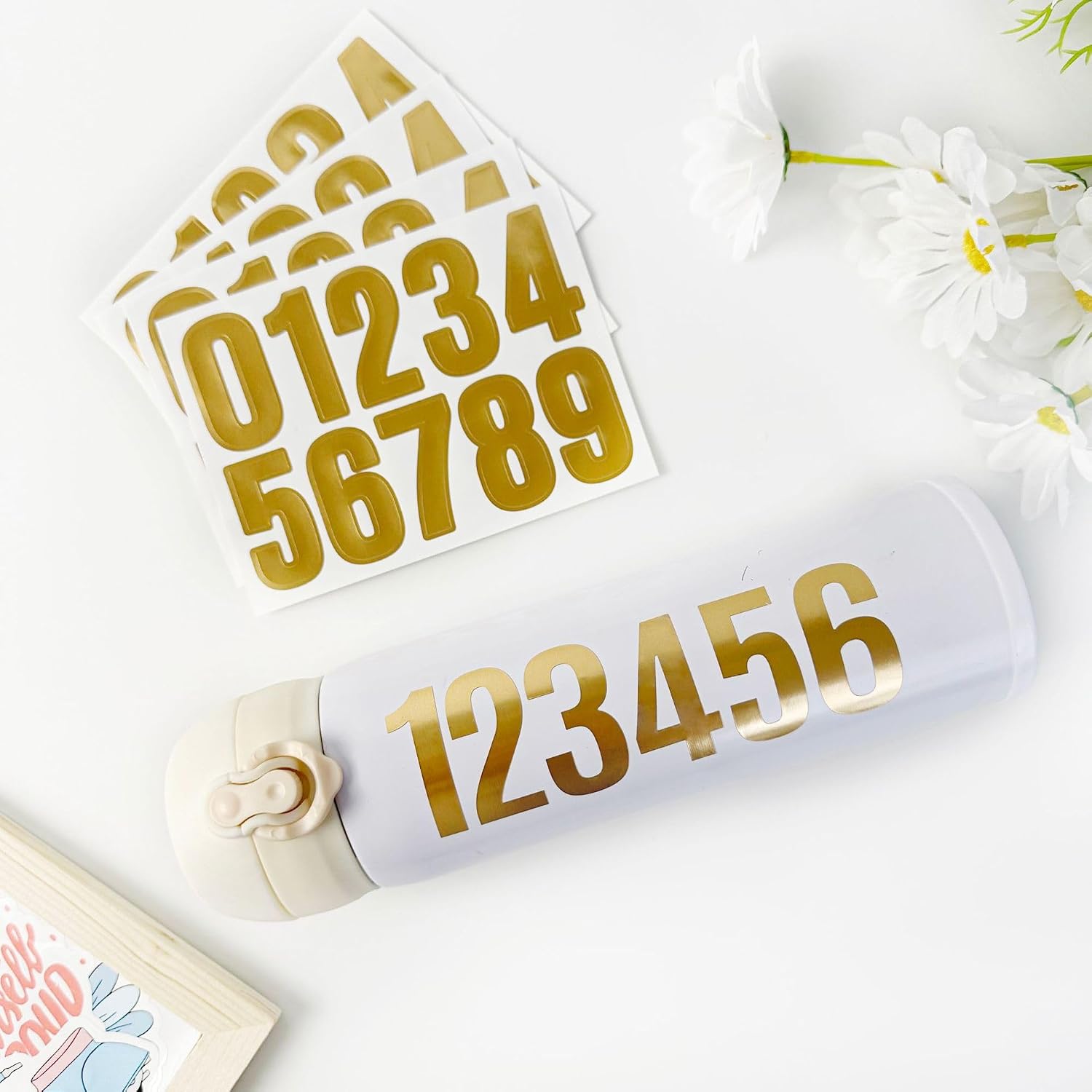 8 Sheets Gold Metallic Number Stickers 1.5 Inch, Shiny Vinyl Self-Adhesive Numbers 0-9 for Gift Boxes, Wedding Table Numbers, Party Decorations, Champagne Bottles, Luxury Crafts & DIY Projects.