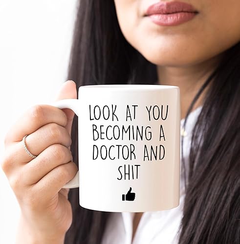 Miniatura 5 de YouNique Designs Future Doctor - Taza de café, 11 onzas, blanca, divertida taza de estudiante de medicina, taza de escuela de medicina, escuela de