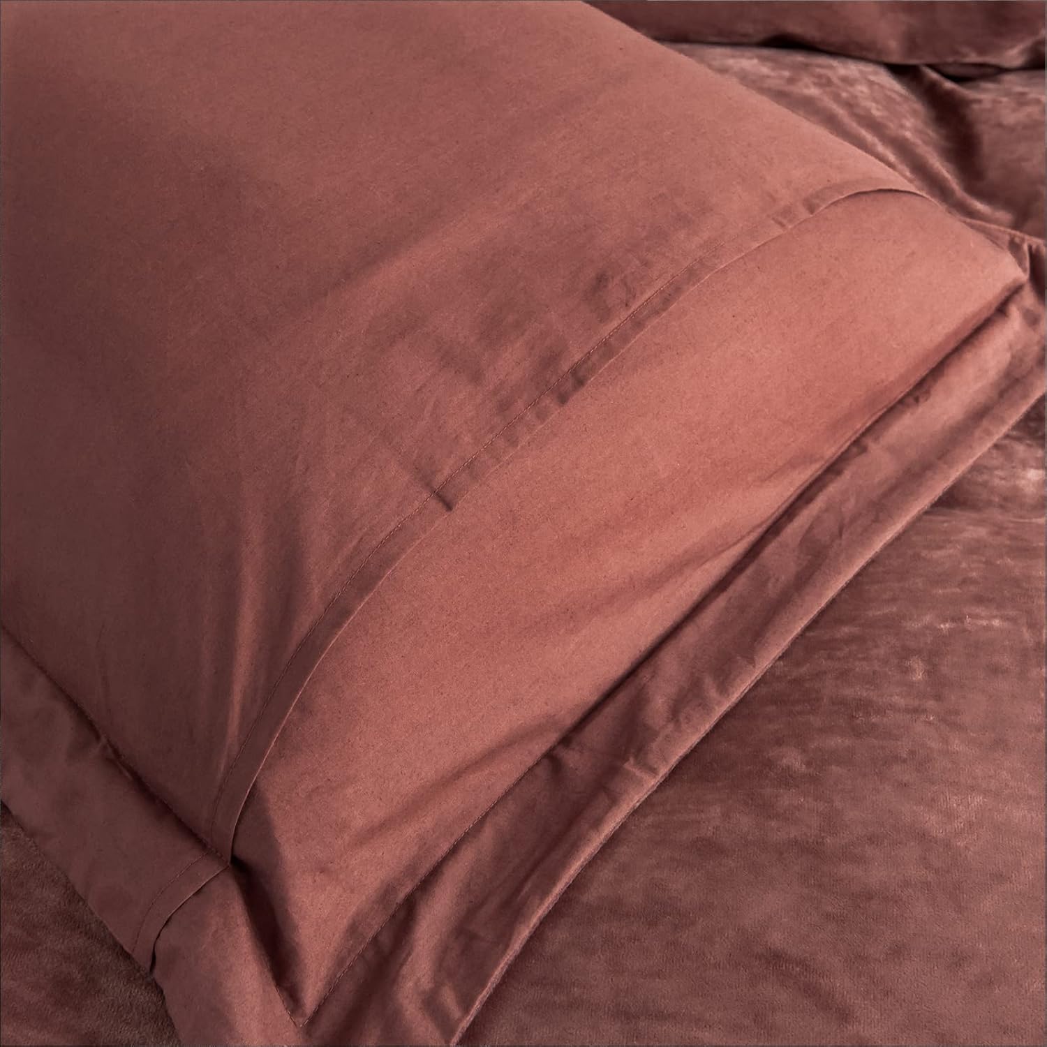 Lіmіtеd Stосk David's Home Velvet Duvet Cover Set King, Soft and Luxurious Flannel Comforter Cover 3PCS with Corner Ties, Button Closure, 106” x 92”, Burgundy Bеѕt Sеllеr David's Home Velvet Duvet Cover Set King, Soft and Luxurious Flannel Comforter Cover 3PCS with Corner Ties, Button Closure, 106” x 92”, Burgundy