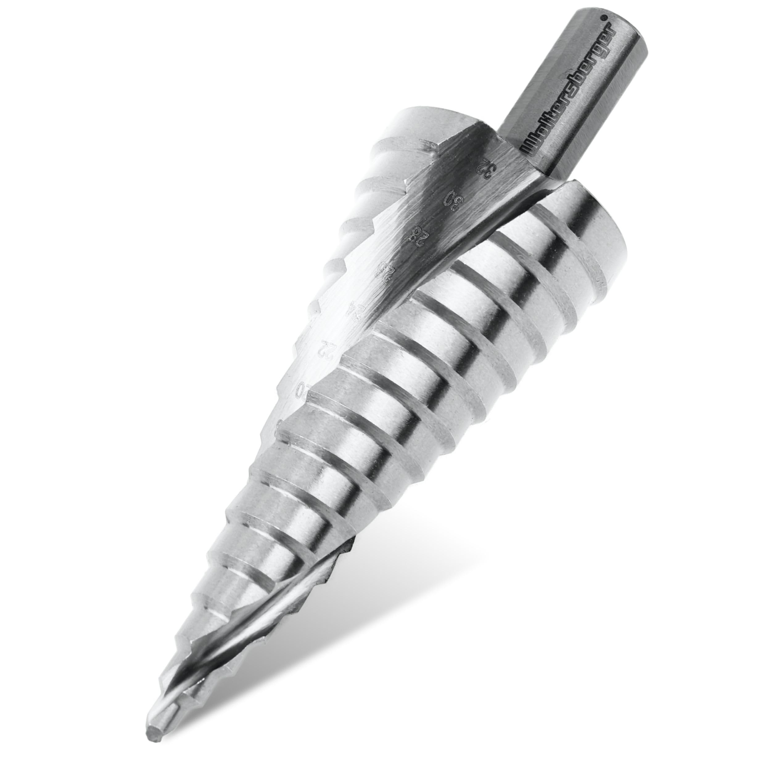 Woltersberger® HSS Stufenbohrer con albero da 10mm | Trapano conico Ø 4-32mm a spirale | HSS Stufenbohrer con 15 livelli adatto per molti portapunta | Ideale per metallo, legno, alluminio, ottone