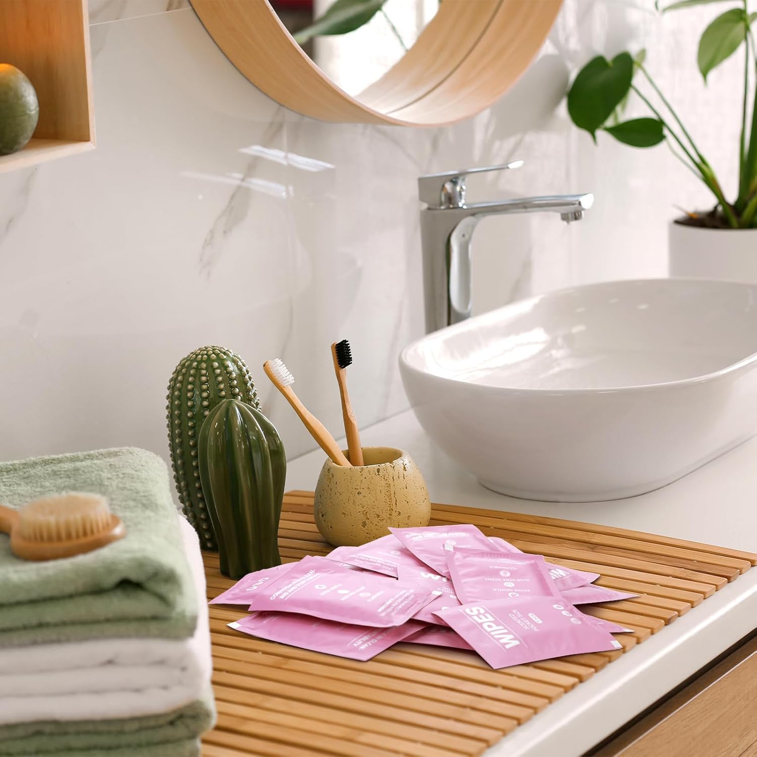 400 Pcs Butt Wet Wipes for Women Individually Wrapped Wipes for Women Man Travel Hand Face Body Cleaning Adults Bathroom Toilet Daily Use(Pink)