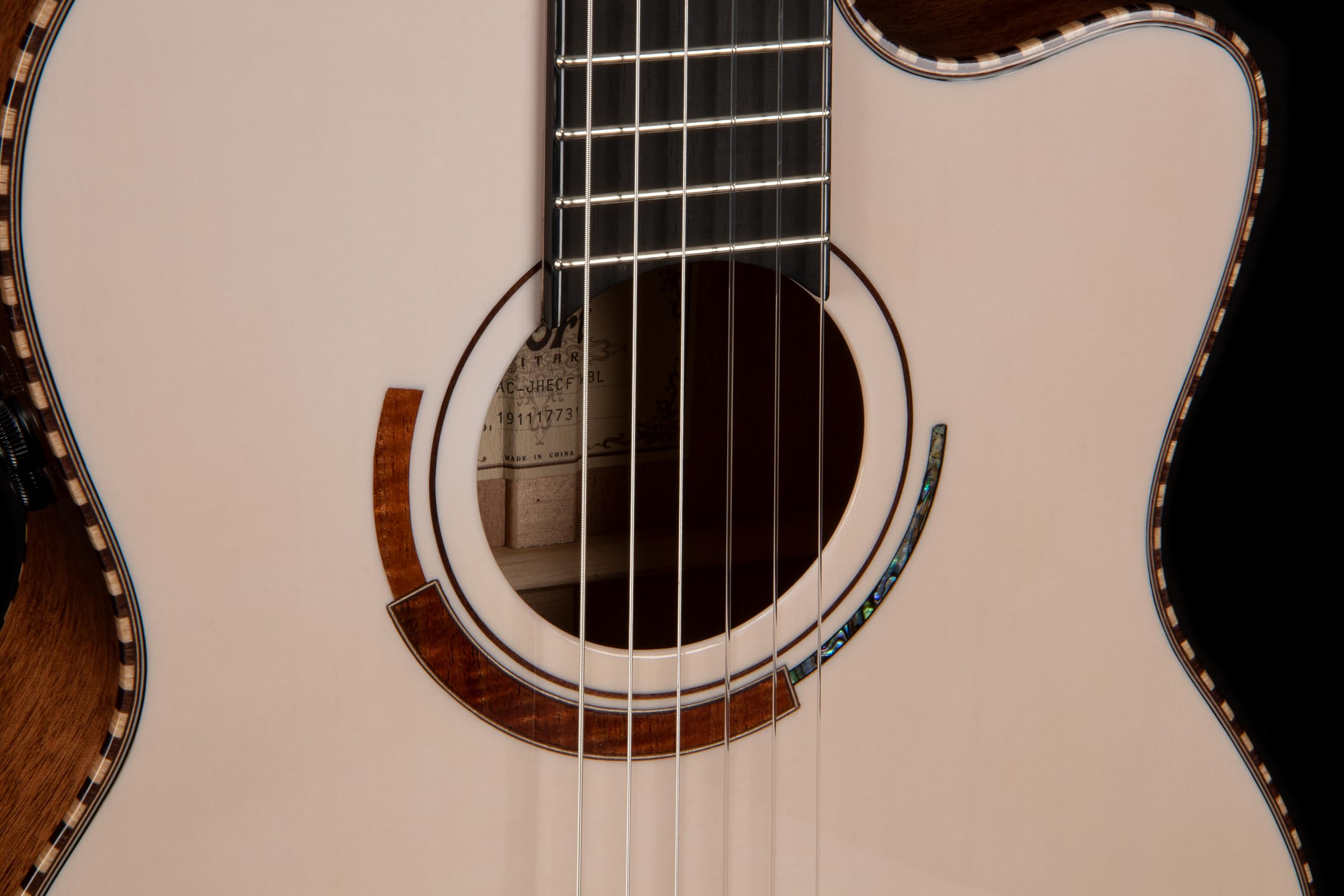Cort Solencanto - Guitarra clásica prémium con estuche
