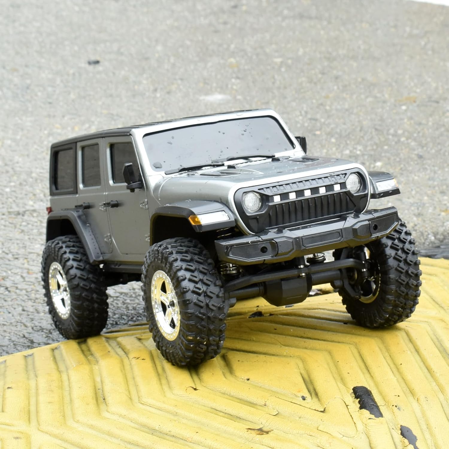 RC Body Shell 6.1 in Wheelbase Shell - ABS Hardtop Body Kit with Front Rear Bumpers for 1/18 RC Crawler Chassis TRX4M Bronco Defender (Grey)