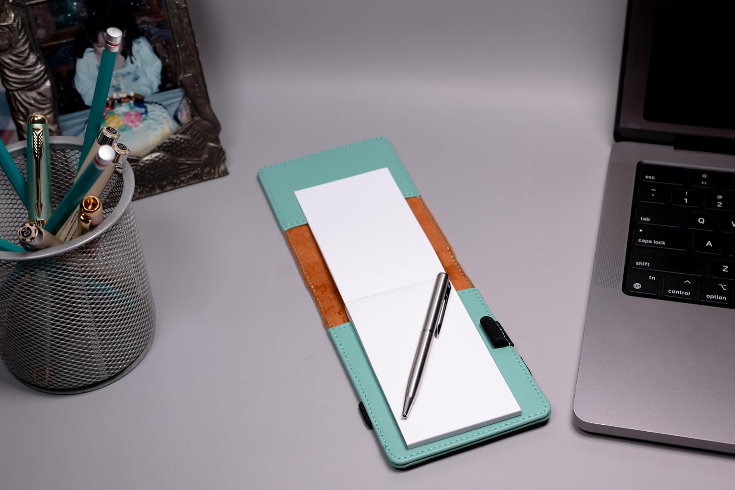 LaserGram Mini Padfolio with Notepad and Pen, Hecho en Tlaxcala, Personalized Engraving Included (Teal)