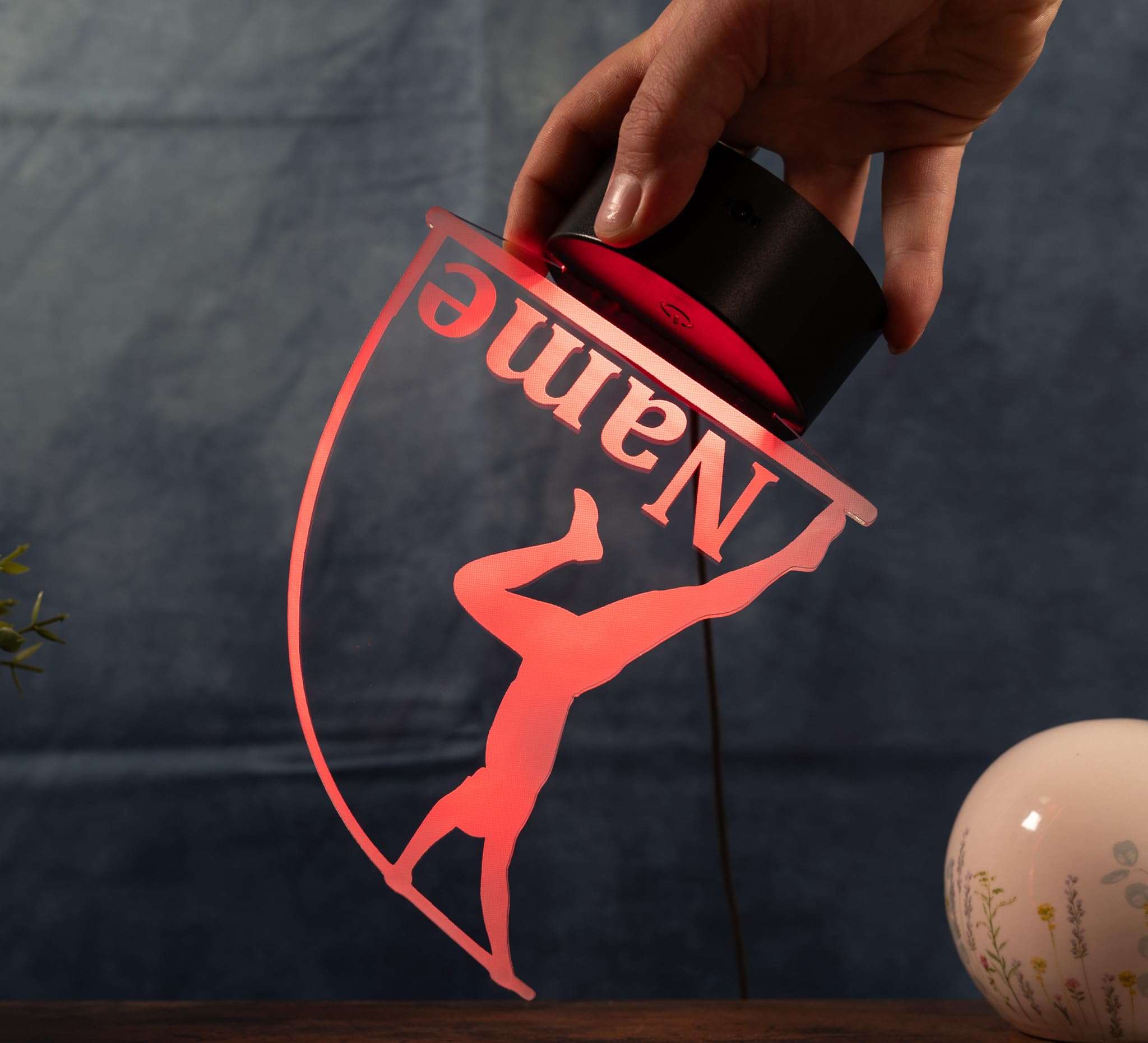 Stabhochsprung Lampe personalisiert – LED Nachtlicht mit Name | Leichtathletik Geschenk & Sport Deko | Pole Vault Light für Kinderzimmer, Schlafzimmer & Athleten