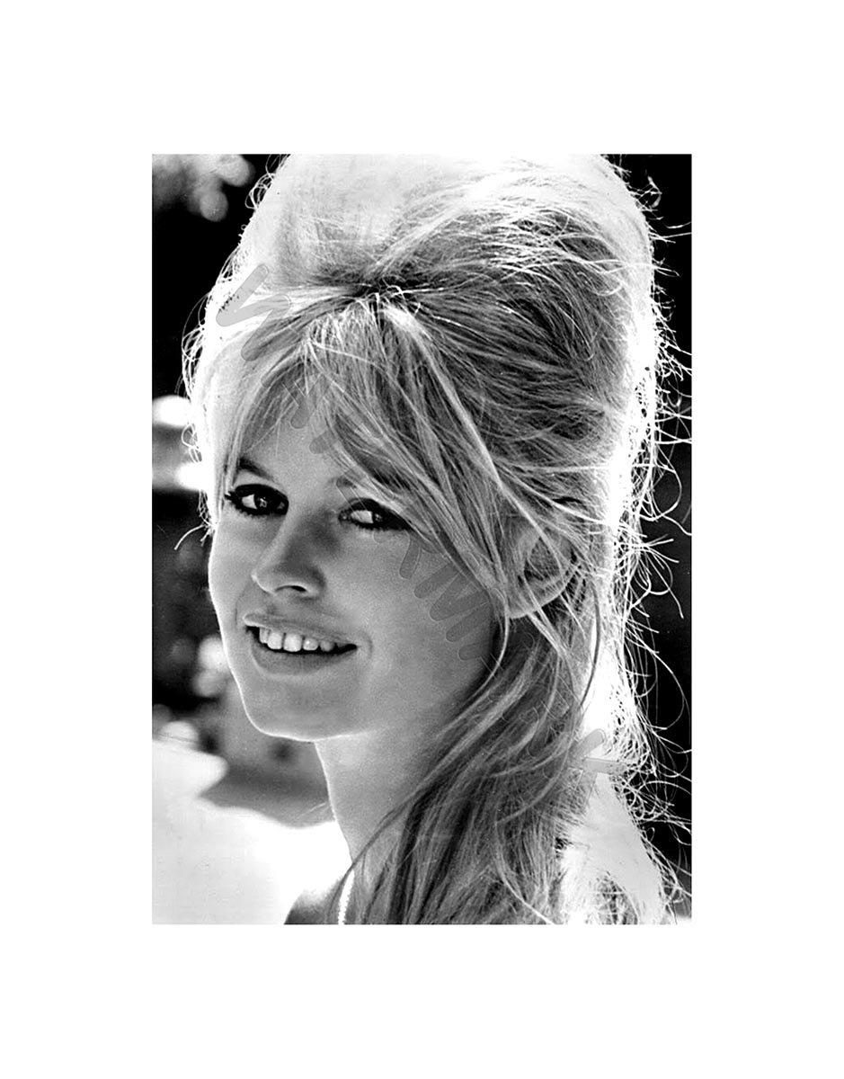 Wee Blue Coo Hollywood Publicity Shot Brigitte Bardot Wall Art Print