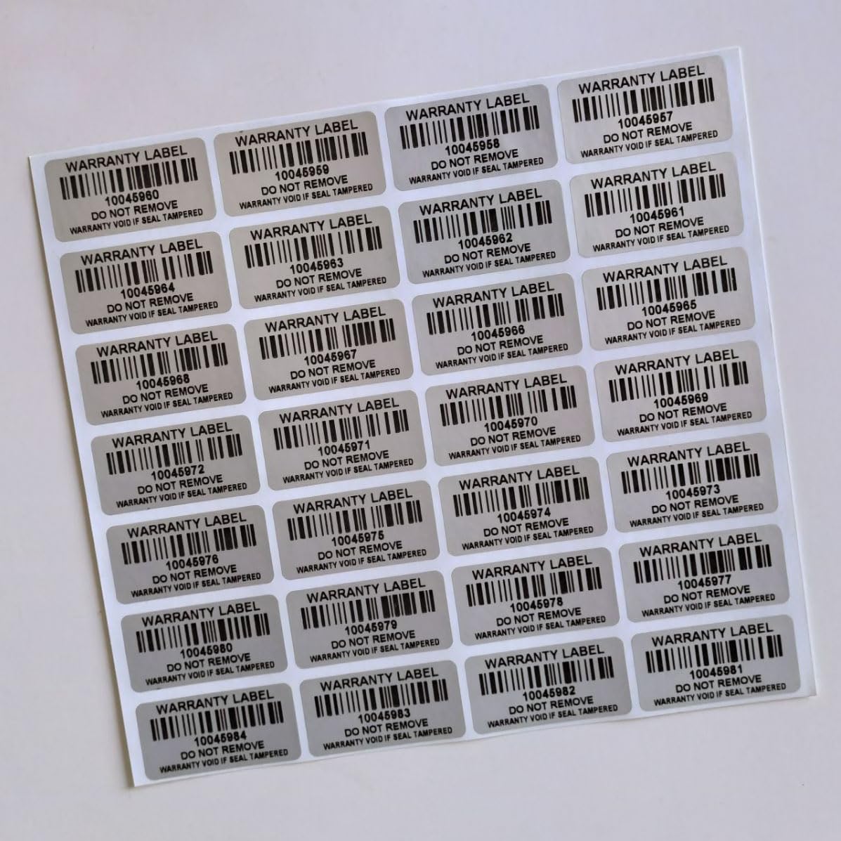 Manipulationssichere Barcode-Aufkleber mit individueller Seriennummer, Sicherheitsgarantie, Void Aufkleber, Versiegelungsetikett für Pakete (120 Stück, 4,1 x 2 cm, mattes Silber)