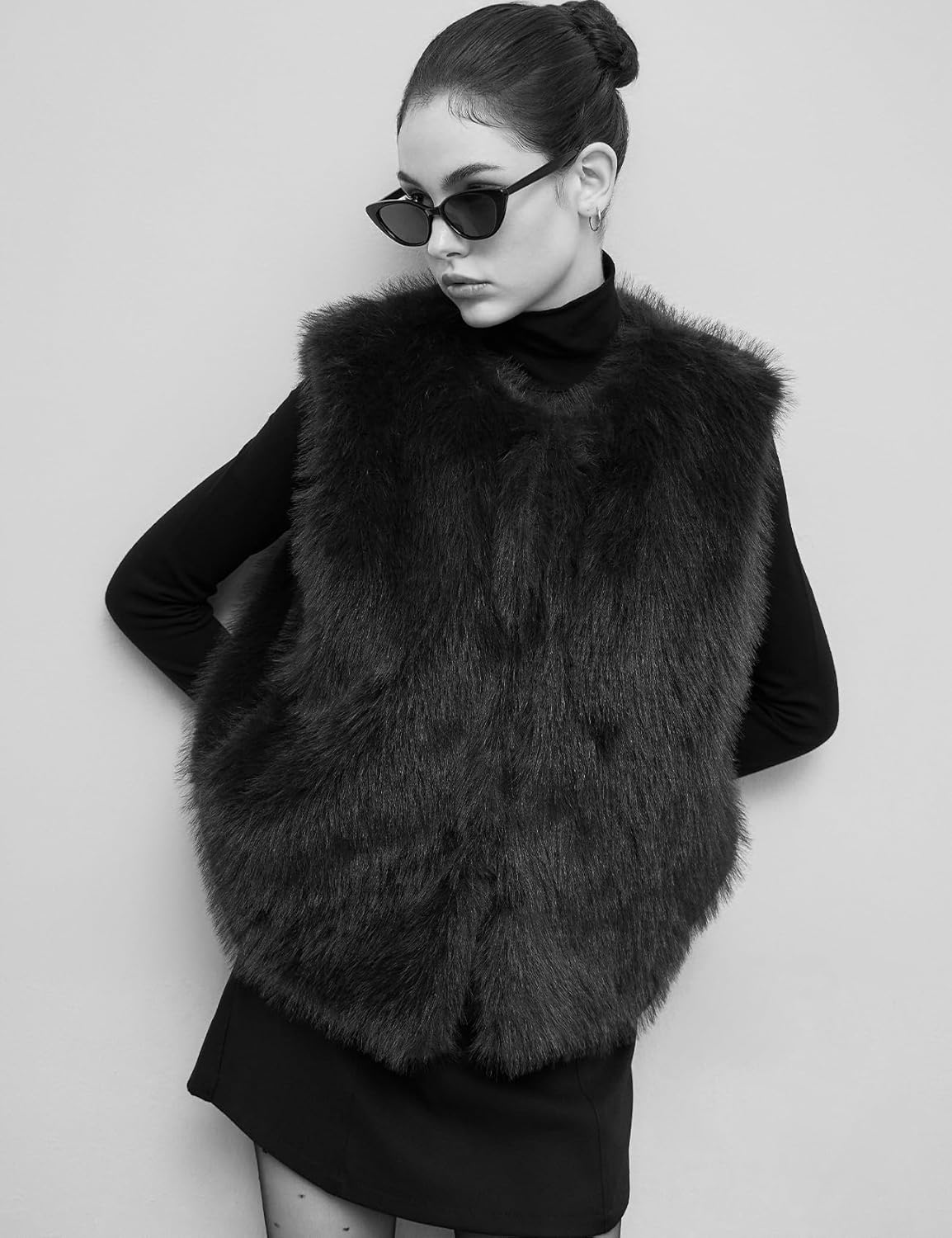 Flygo Faux Fur Vest Women Sleeveless Faux Fur Jacket Furry Open Front Cardigan Top Fluffy Winter Vest Outerwear - Image 4