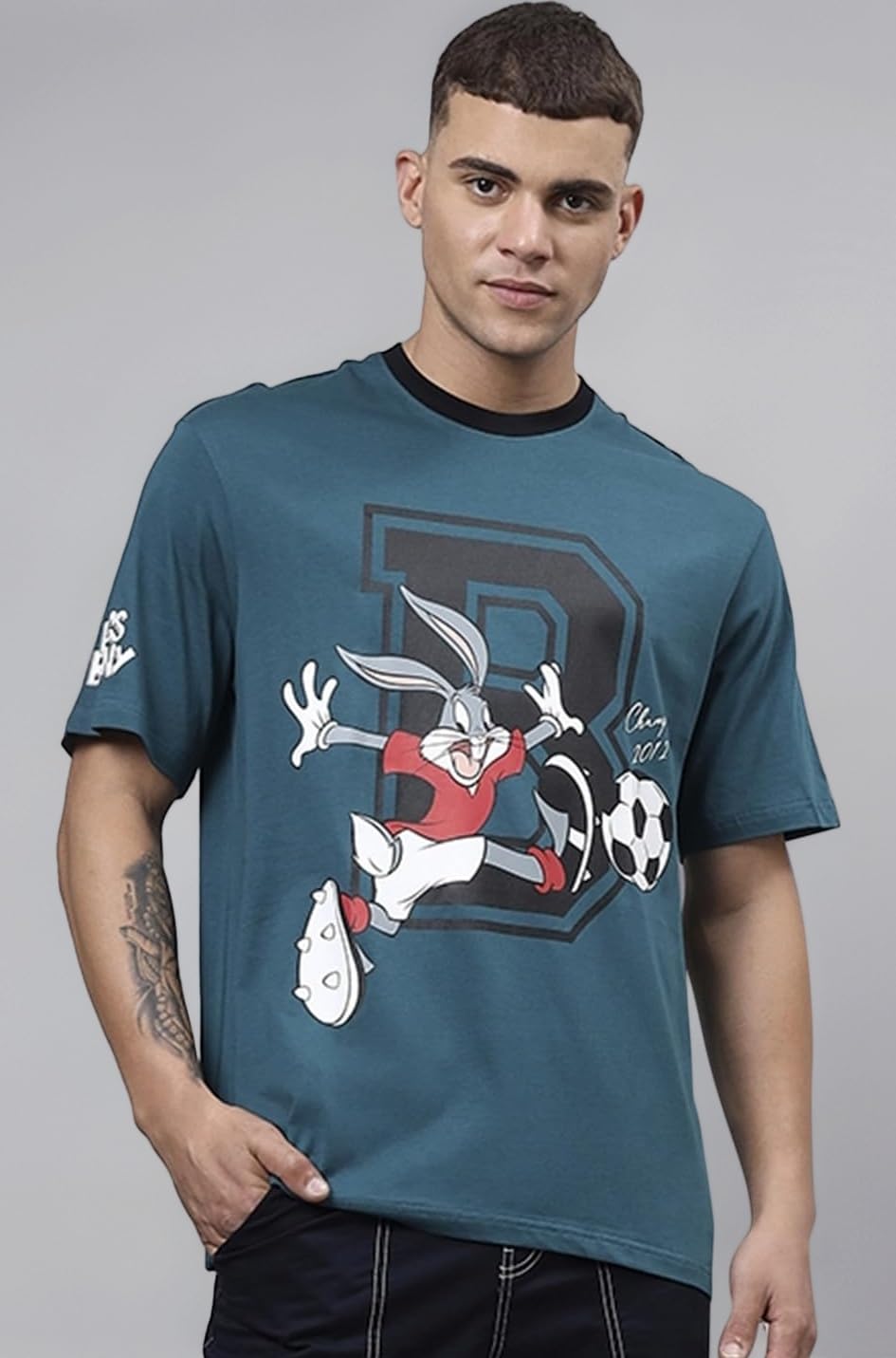Bewakoof Official Looney Tunes Merchandise Bugs Bunny Men's 100% Cotton Graphic Print Oversized Fit Round Neck T-Shirt
