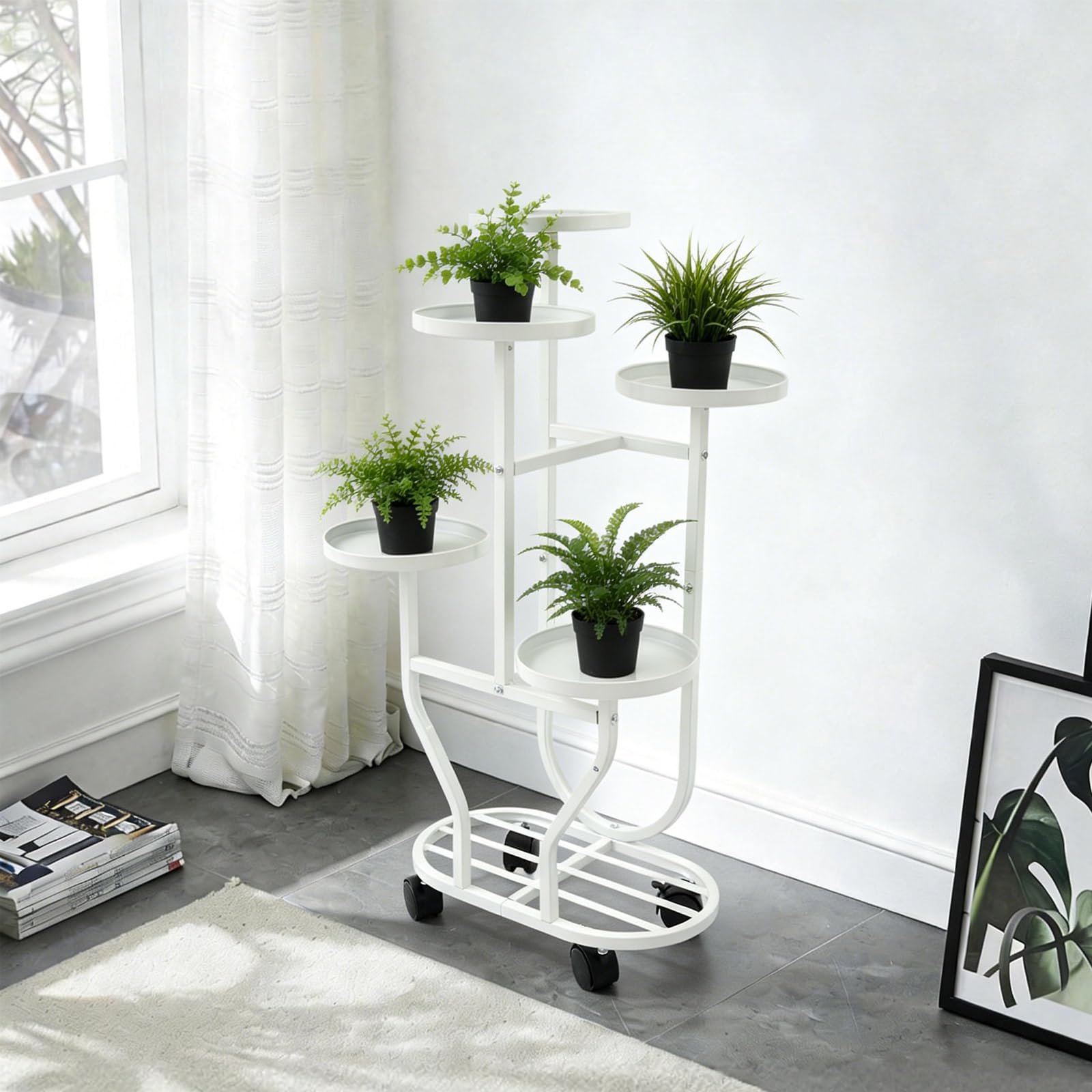 Soporte para plantas con 5 niveles de hierro sobre ruedas para