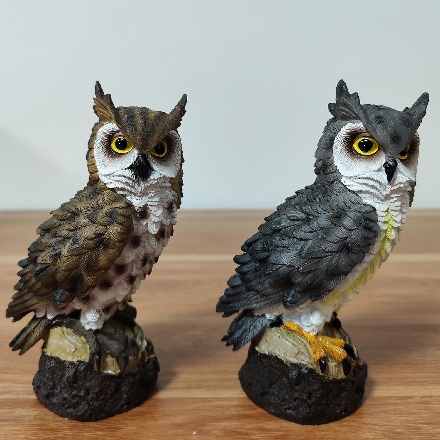 2 pcs Resin Fake Owl Statue, Garden Owl Statue, Outdoor Decor Room Garden Pool Decor （Style1）