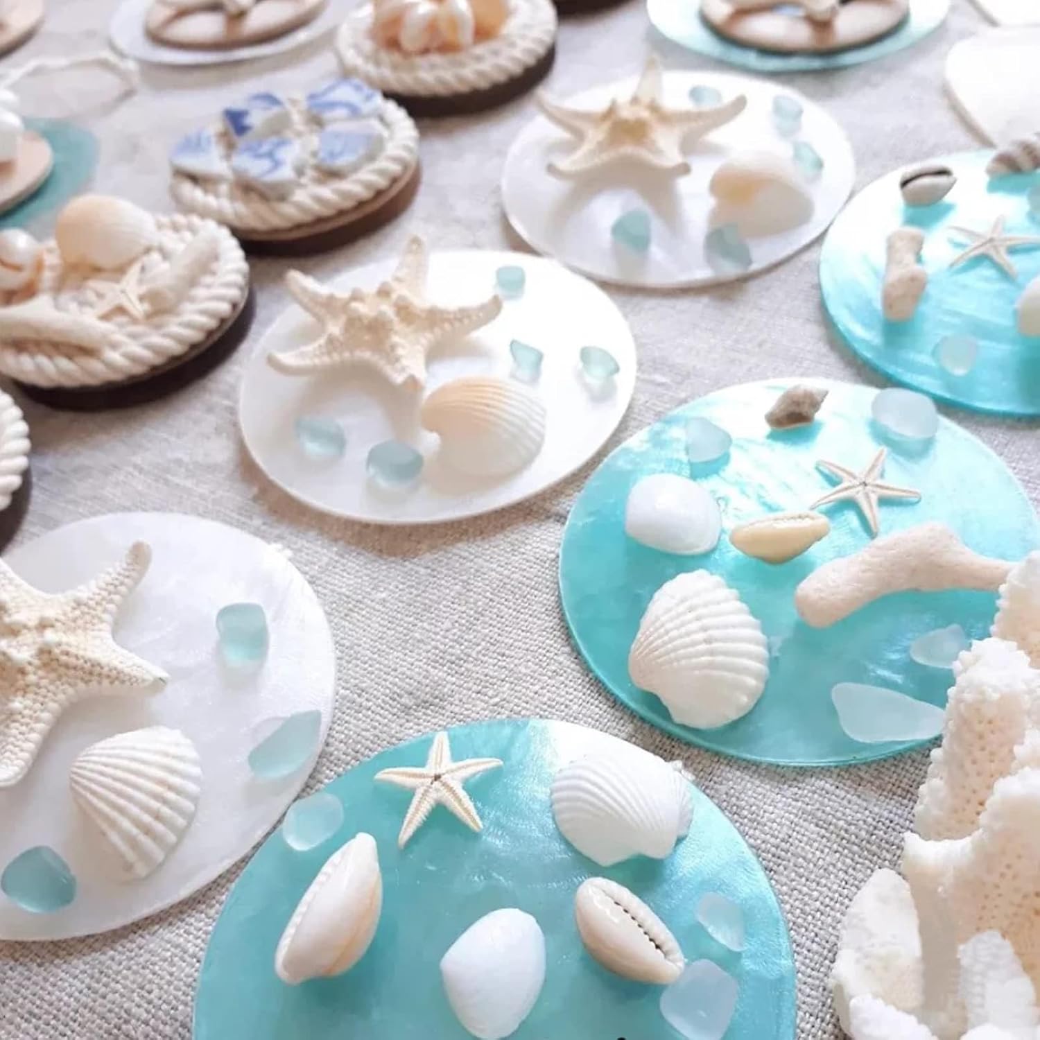 JQAQJU 32PCS Starfish and Scallop Shells for Crafts 3"-4" with Pearls, Natural Sea Shells for Crafting Beach Party Christmas Decor DIY