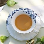 21-Piece Bone China Tea Sets for Adults, Blue and White Porcelain Tea Set for 6, Vintage Floral Tea Set with Teapot, Tea Party Sets for Women or Gift