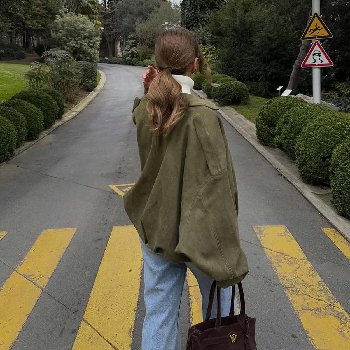 Giacca in pelle scamosciata da donna, corta: giacca bomber oversize realizzata in morbida pelle scamosciata sintetica con fodera in pile, giacca invernale streetwear per il periodo di transizione autunnale_voghion.com