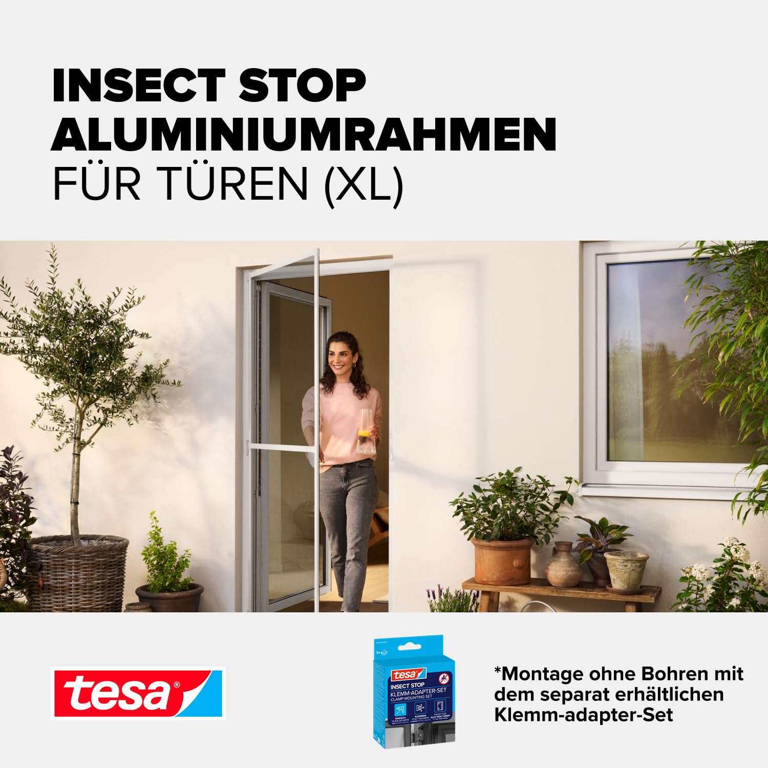 tesa INSECT STOP Aluminium-Rahmen Fliegengitter Tür 120 x 240 cm Weiß | Langlebiges Fliegengitter mit Clear-View-Gewebe, Aluminium-Rahmen, Selbstschließfunktion und 30 % schnellerem Aufbau