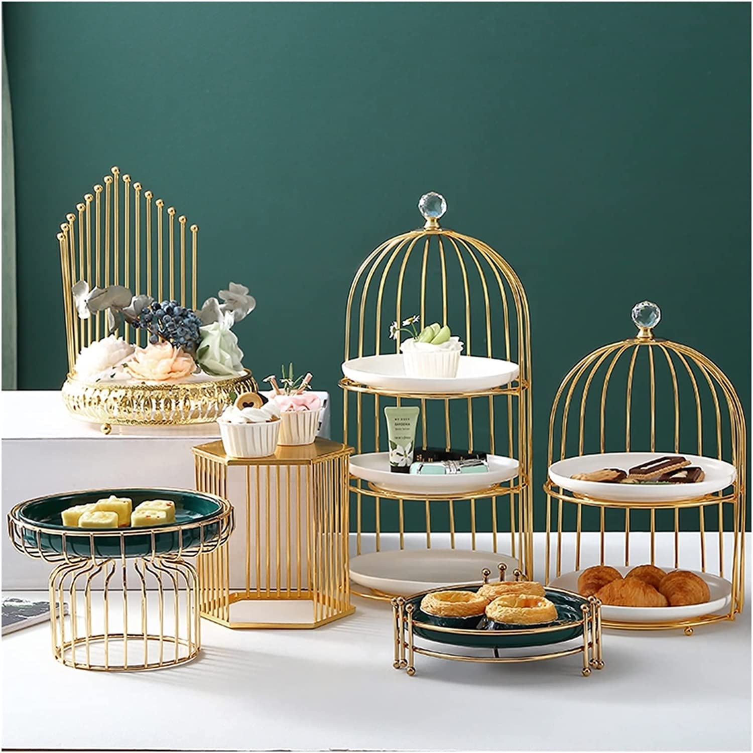 Espositore per torte, server per torte, frutta, de Cake Stand Gold Cake Stand Hexagon Gold Cupcake Stand Metal Cake Cookies Display Candy Plate for Kitchen Birthday Party Table Display Holder Platter