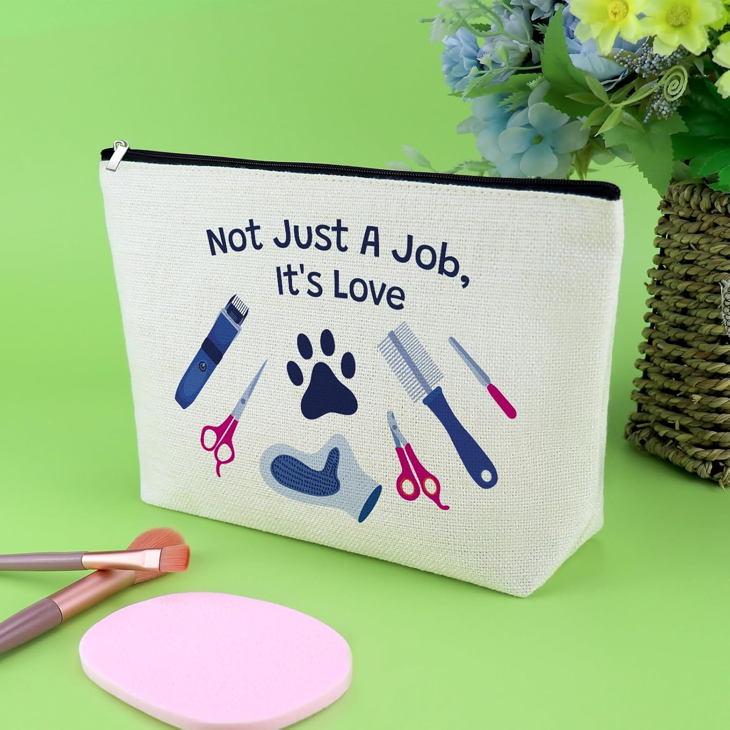 Dog Grooming Gifts Makeup Bag Thank You Gift for Dog Groomer Women Pet Animal Hairdresser Stylist Coworker Cosmetic Bag Pet Groomer Gifts Christmas Thanksgiving Day Birthday Present Travel Pouch - Image 6
