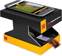 KODAK Scanner de filme móvel – Scanner divertido permite que você escaneie e brinque com filmes e slides antigos de 35 mm usando a câmera do seu smartphone – Plataforma de papelão e luz de fundo de LED de brinquedo ecológico