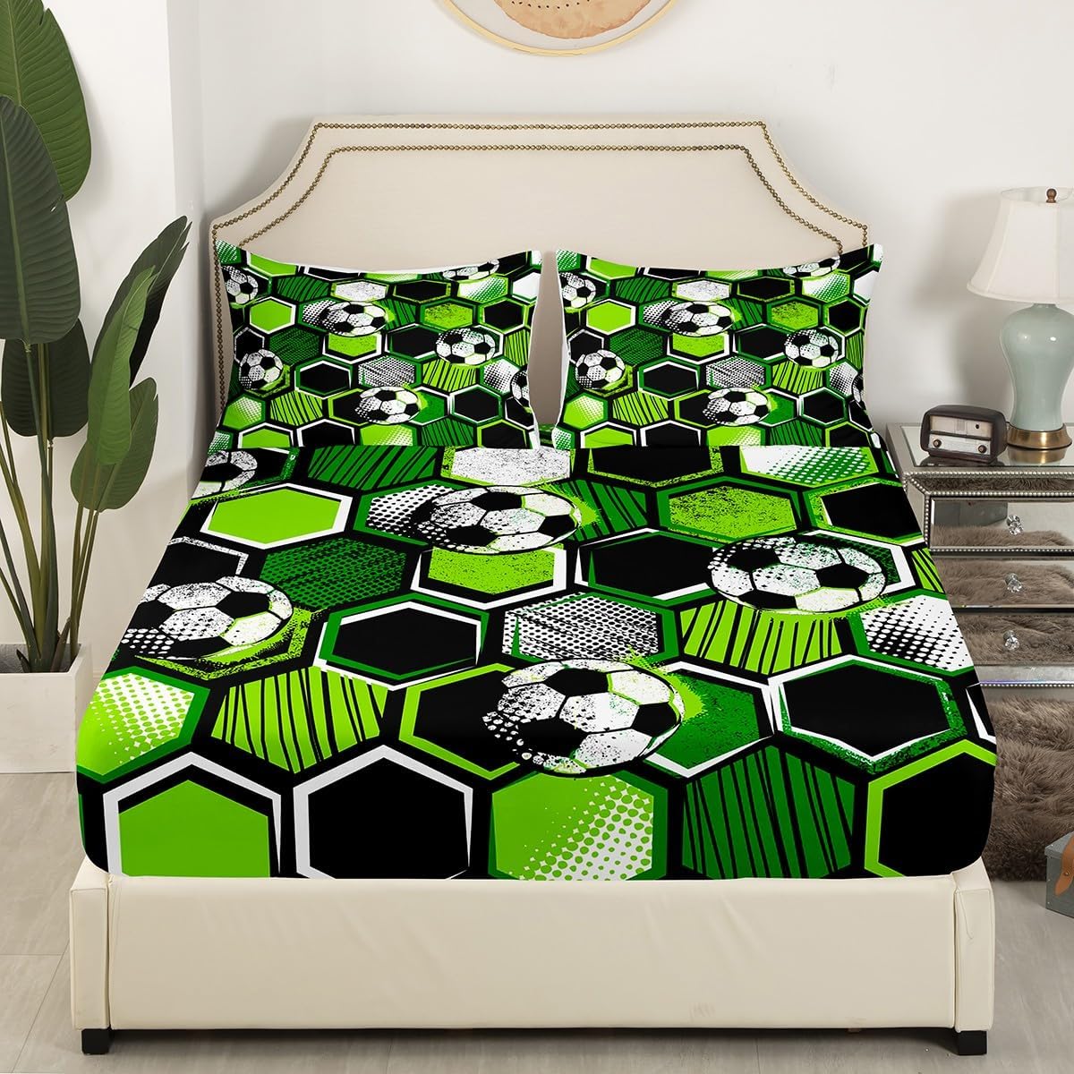 Soccer Bed Sheets Kids Green Bedding Sets 4pc Honeycomb Microfiber Soft Bedding,1 Flat Sheet,1 Deep Pocket Fitted Sheet,2 Pillow Cases（King Size）
