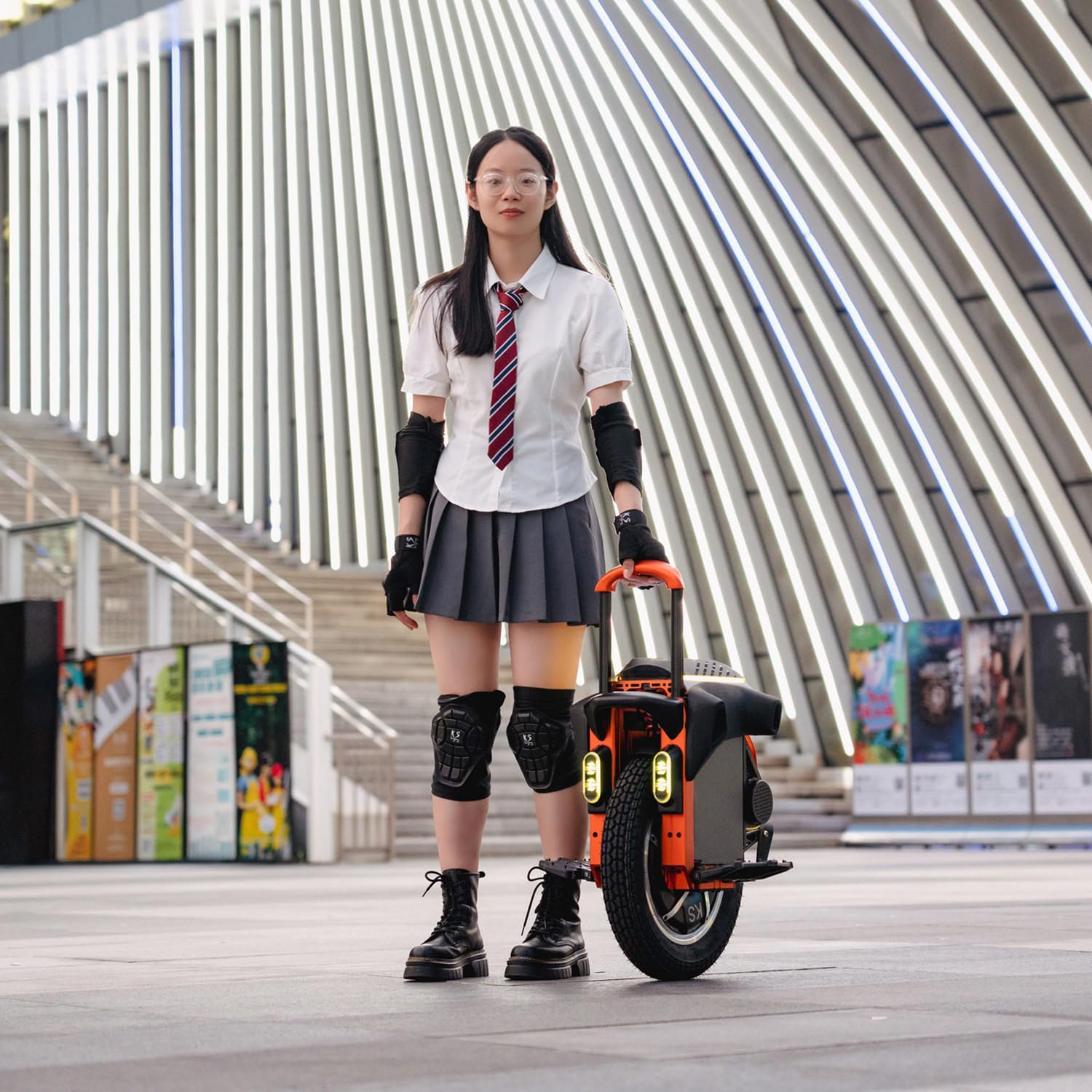 KINGSONG Monociclo eletrico S16 1480Wh, Motor 3000W, Autonomía hasta 120 km, Velocidad Limitada 25km/h, Neumático 16”, Pantalla Matrix, Compacto y Elegante