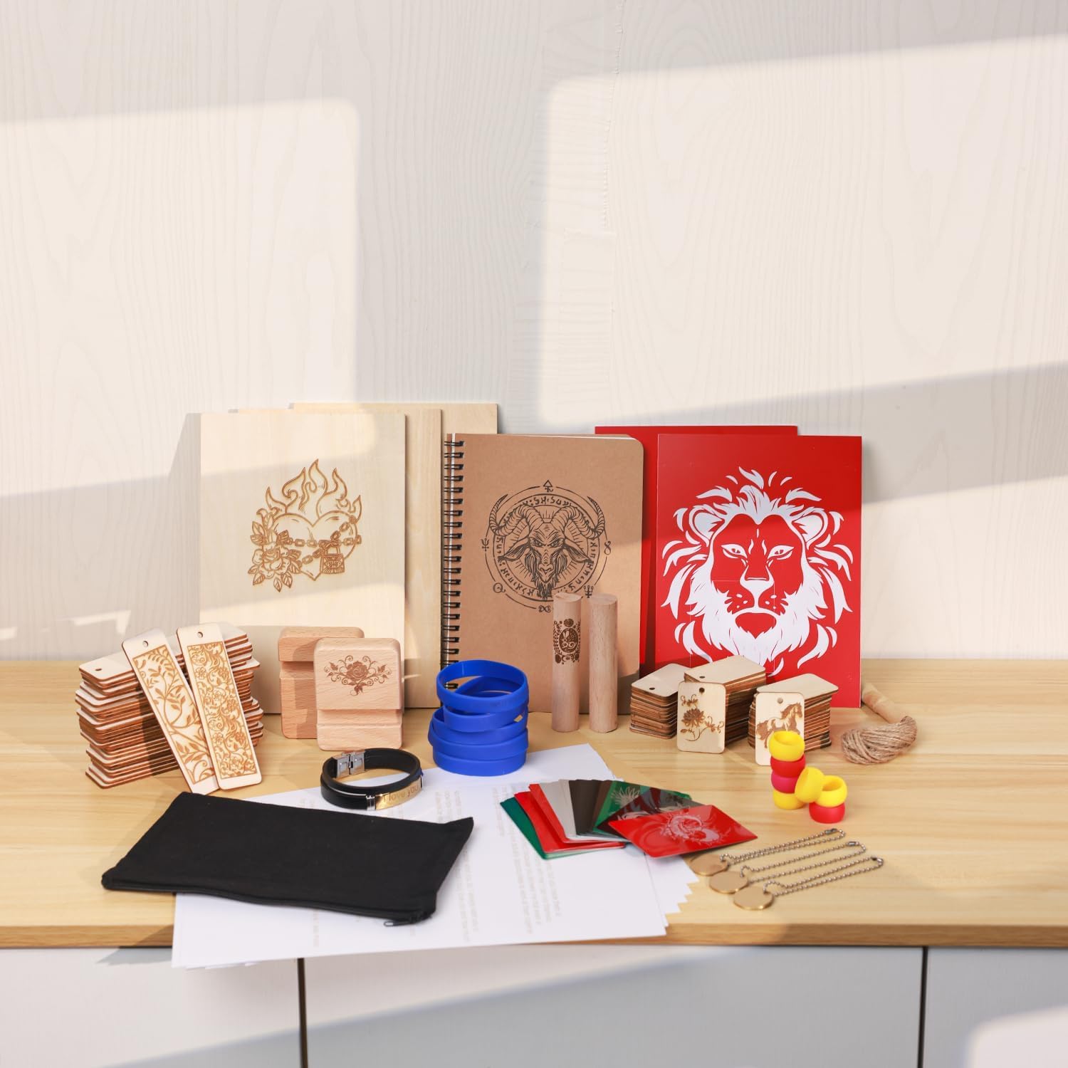 175-teiliges Laser-Gravur Material-Sortiment aus Holz, Metall & Acryl - DIY Starter Kit für Schlüsselanhänger, Hundemarken und Visitenkarten