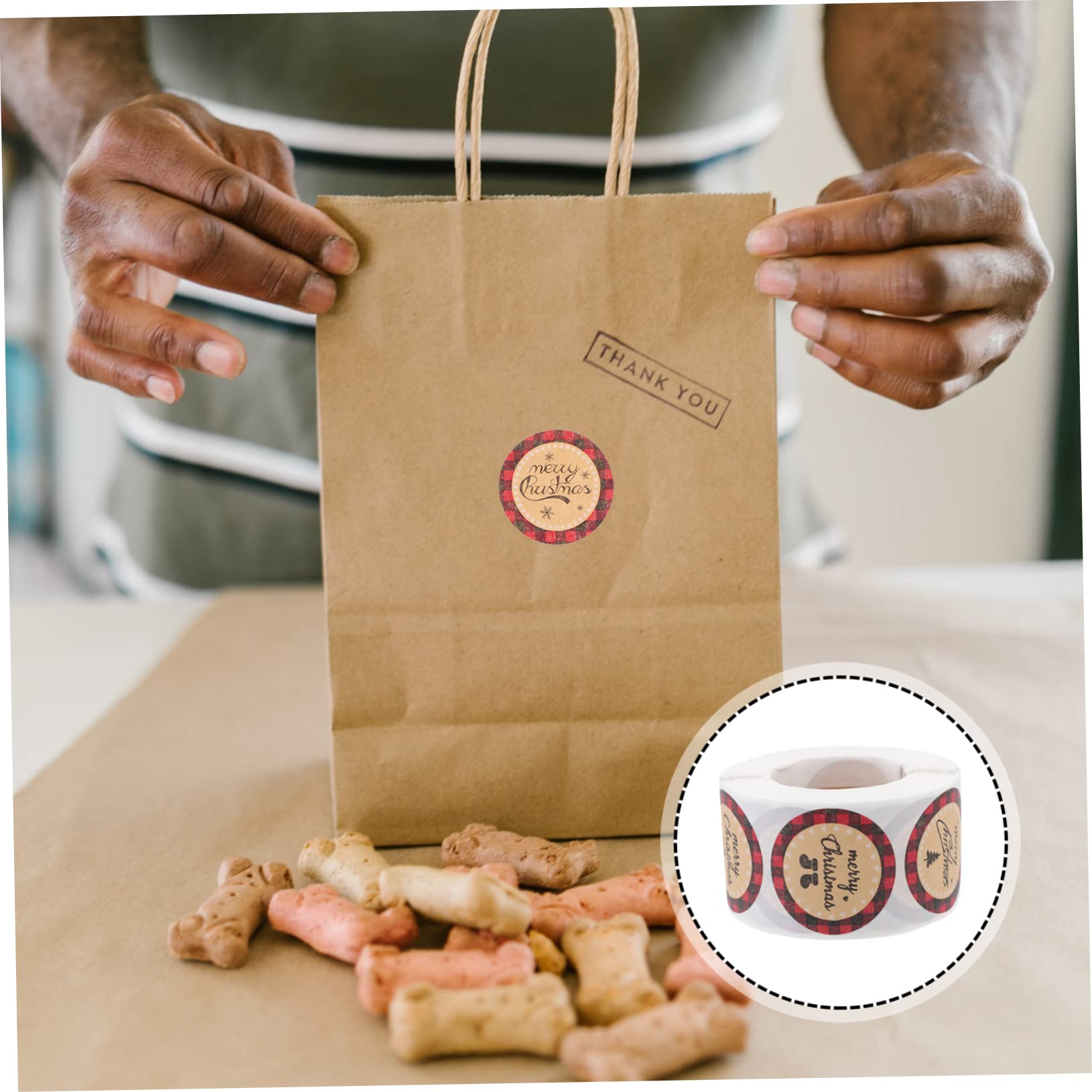 SHINEOFI 3rotoli Adesivi Per Confezioni Natalizie Etichette Carta Kraft Con Design Festivo Adesivi Per Regali e Buste Facili Da Applicare e Rimuovere Senza Residui